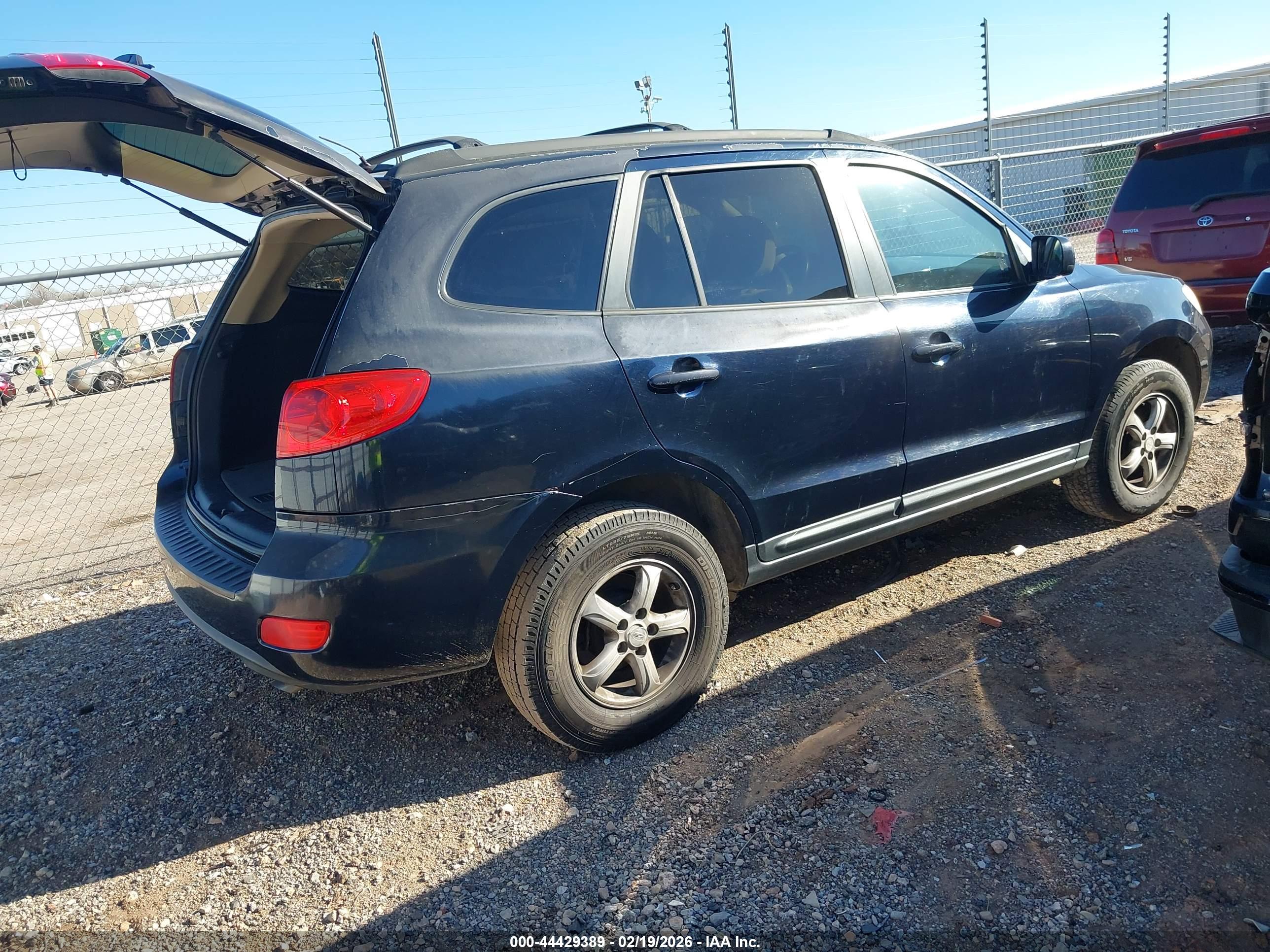 HYUNDAI SANTA image 4