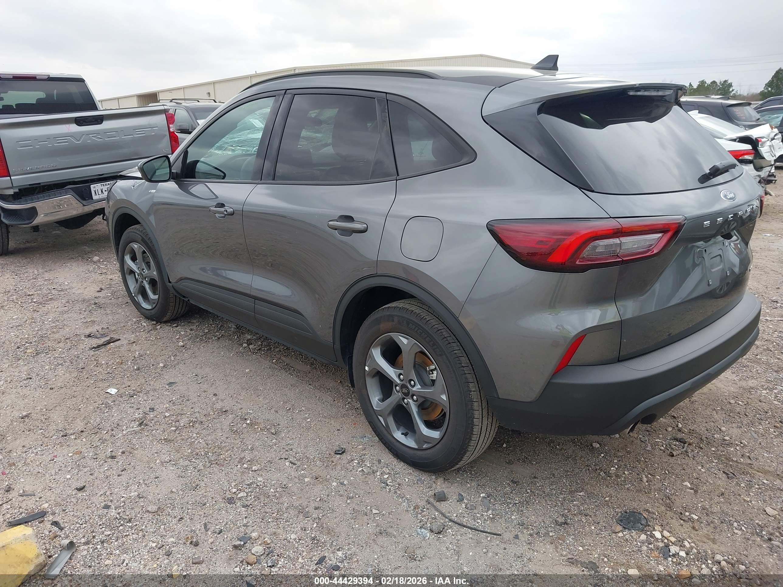 FORD ESCAPE image 3