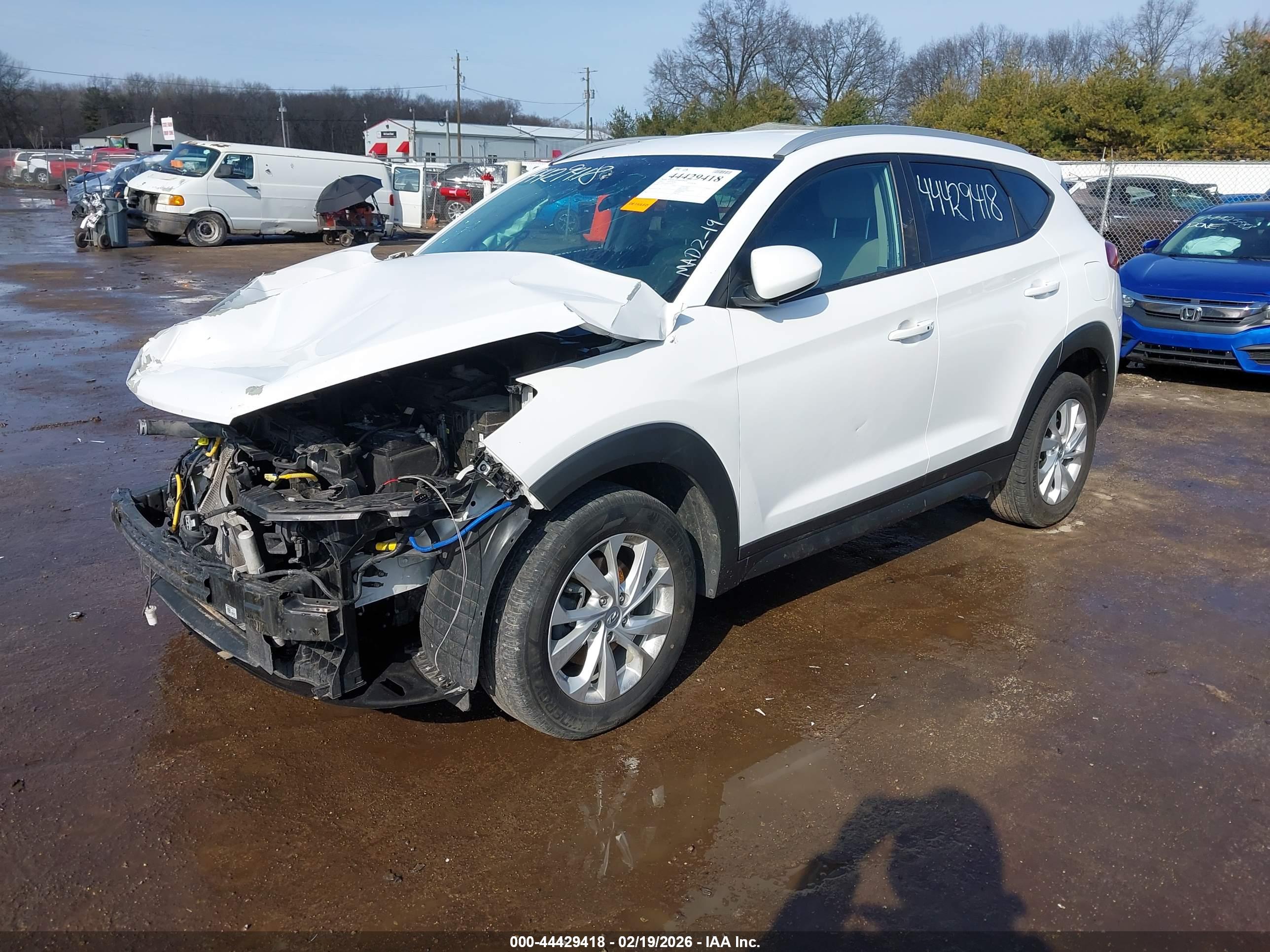HYUNDAI TUCSON image 2