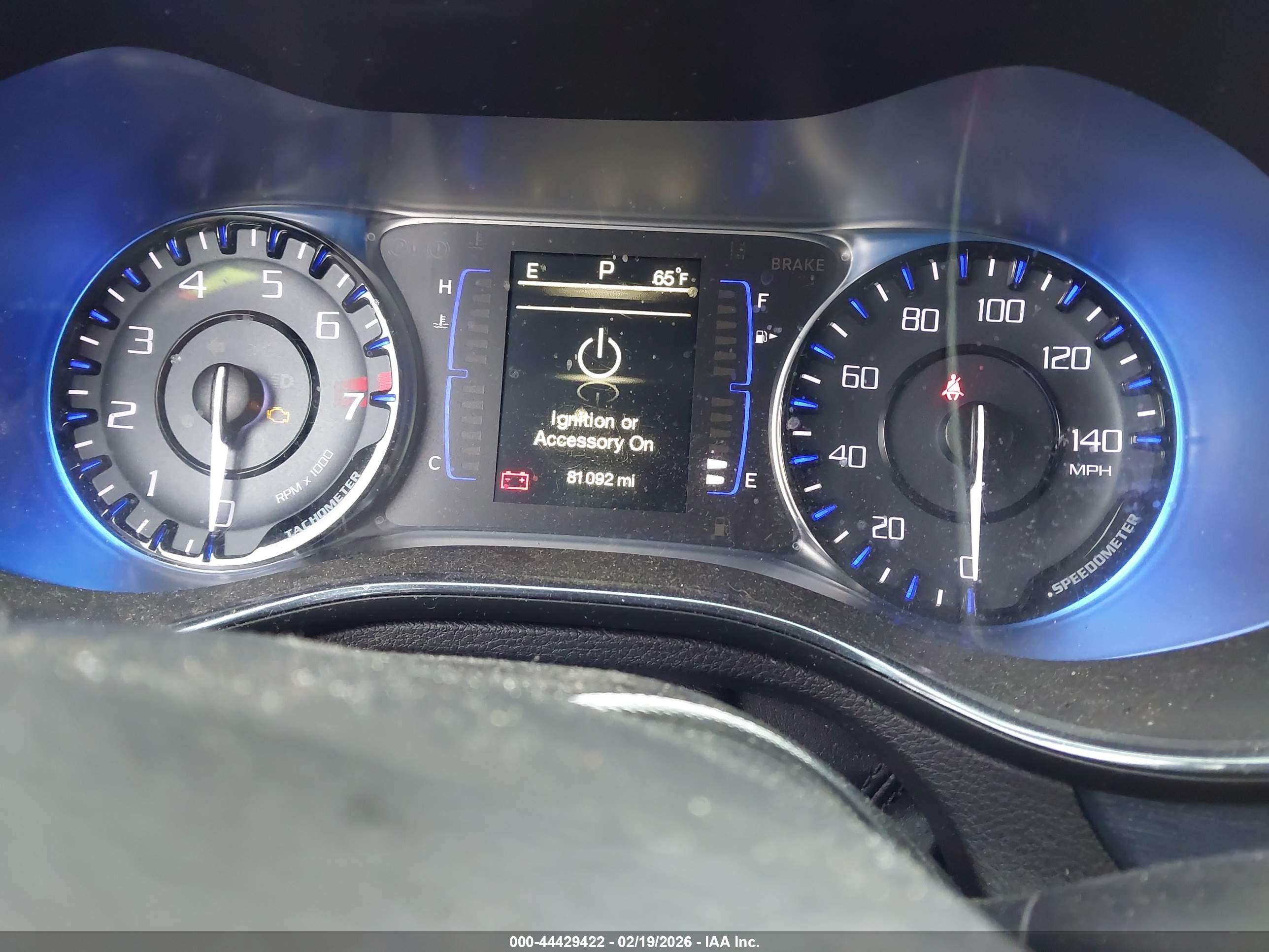 CHRYSLER 200 image 7