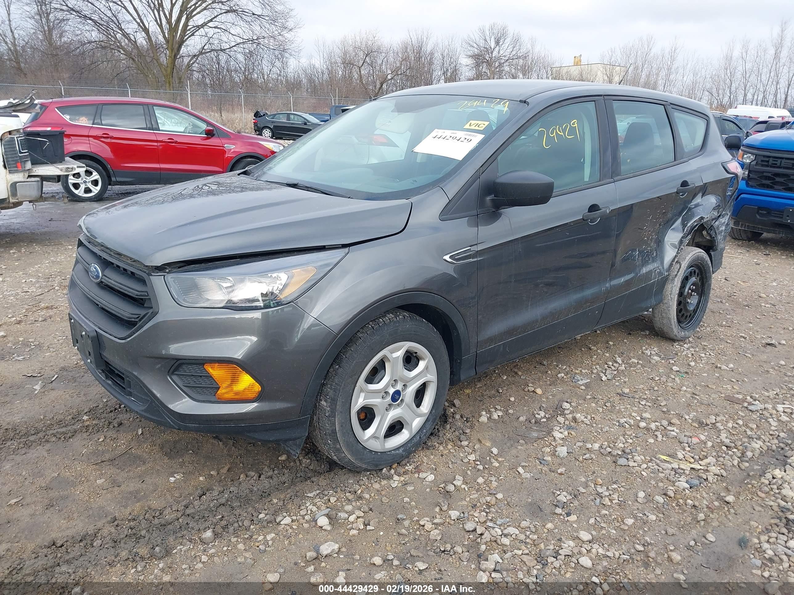 FORD ESCAPE image 2