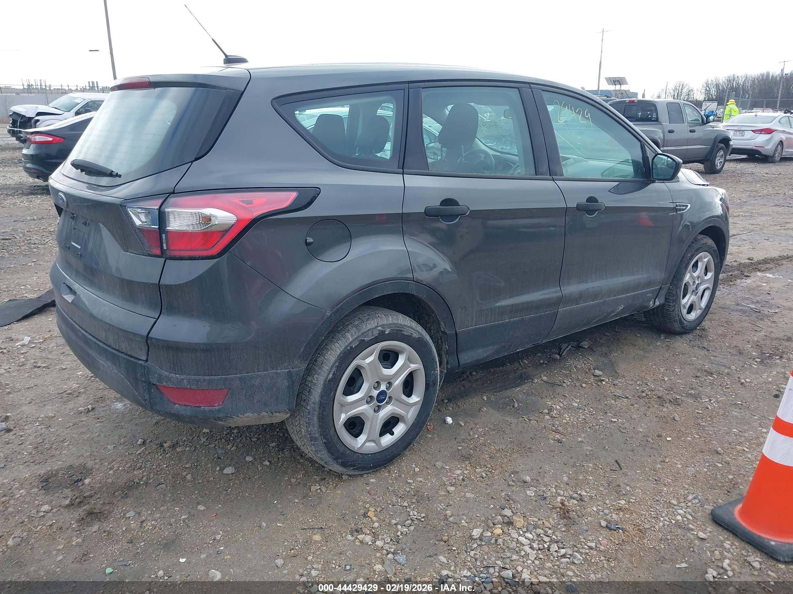 FORD ESCAPE image 4