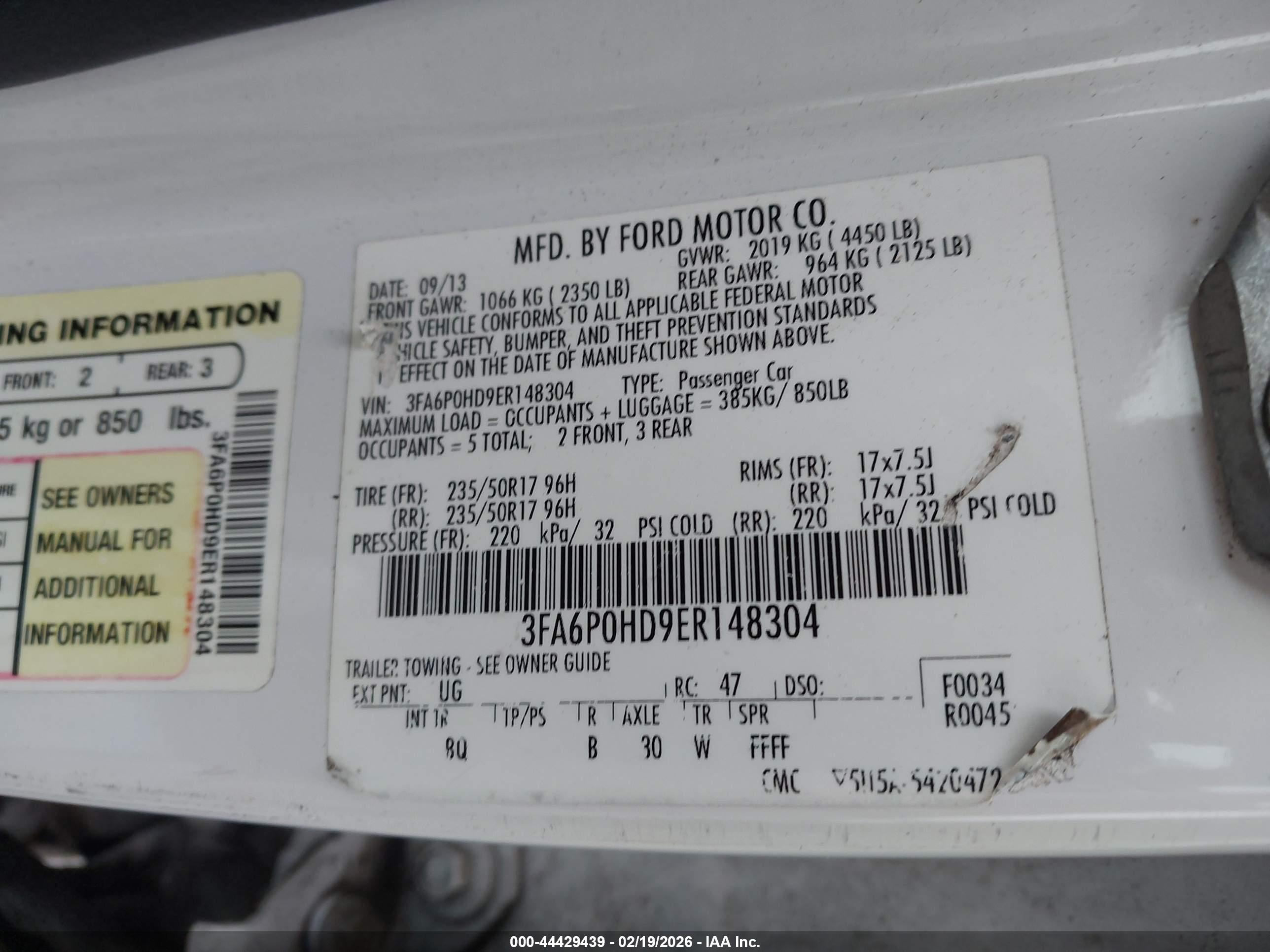 FORD FUSION image 9