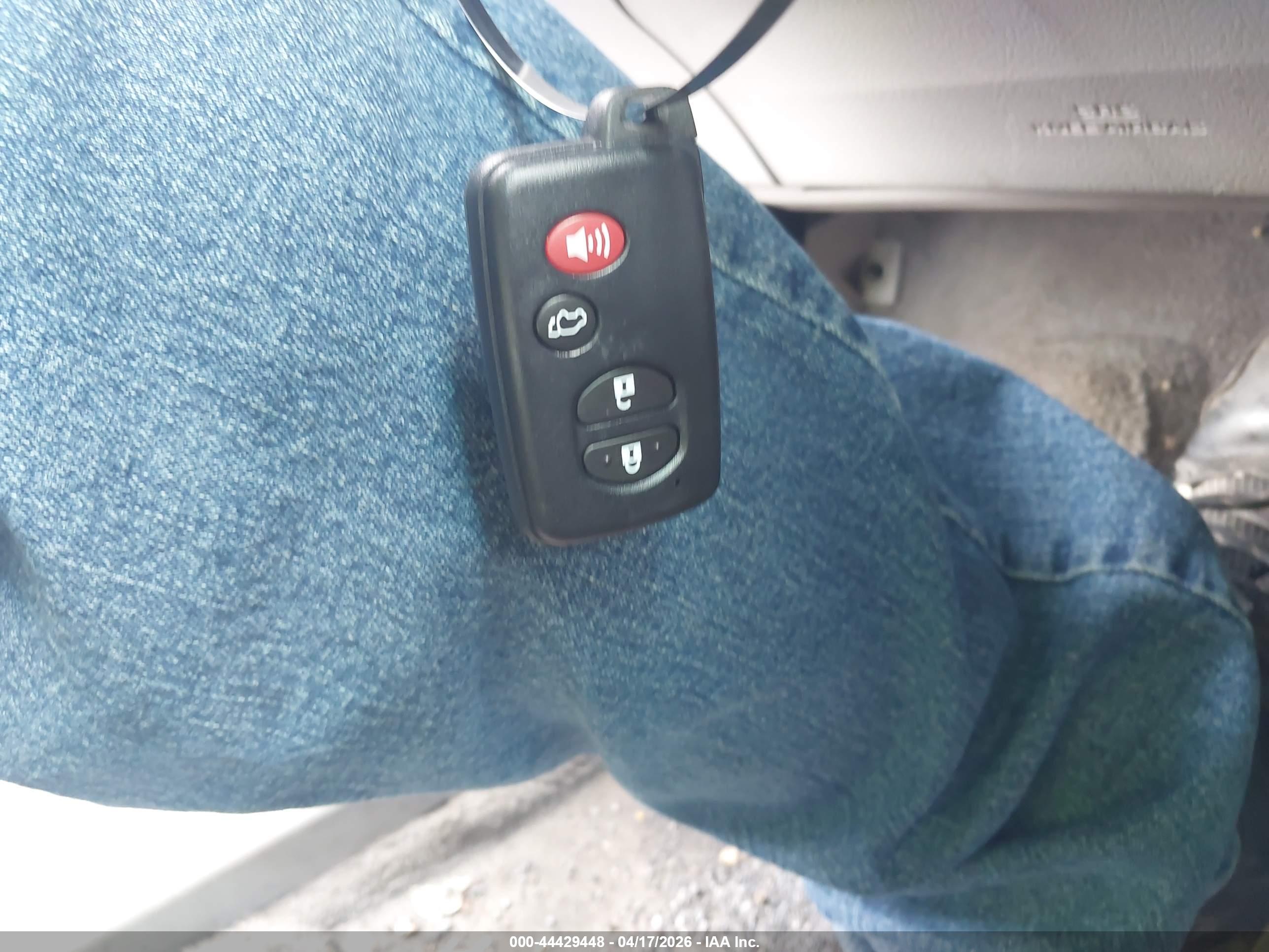 TOYOTA HIGHLANDER image 11