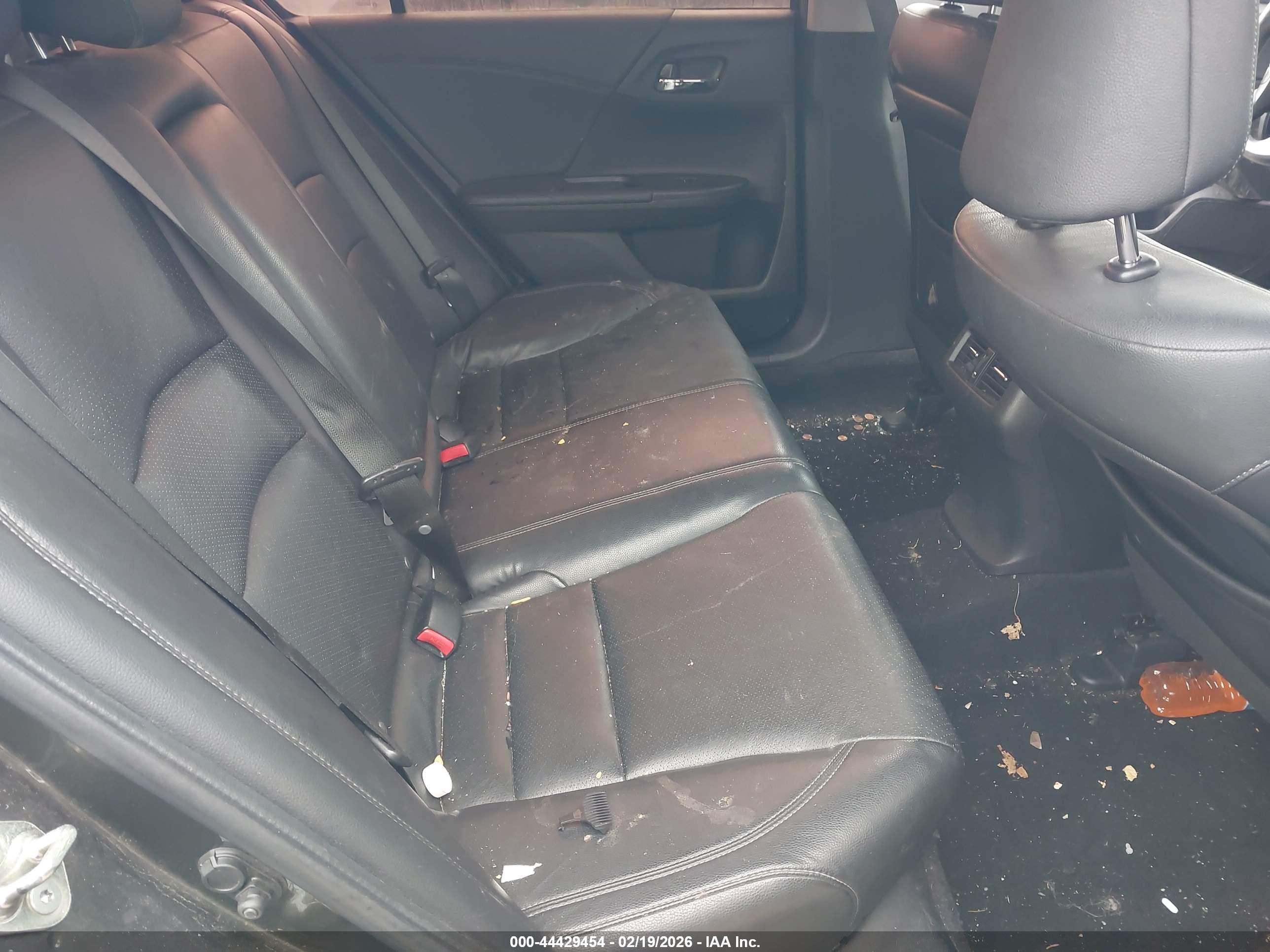 HONDA ACCORD image 8