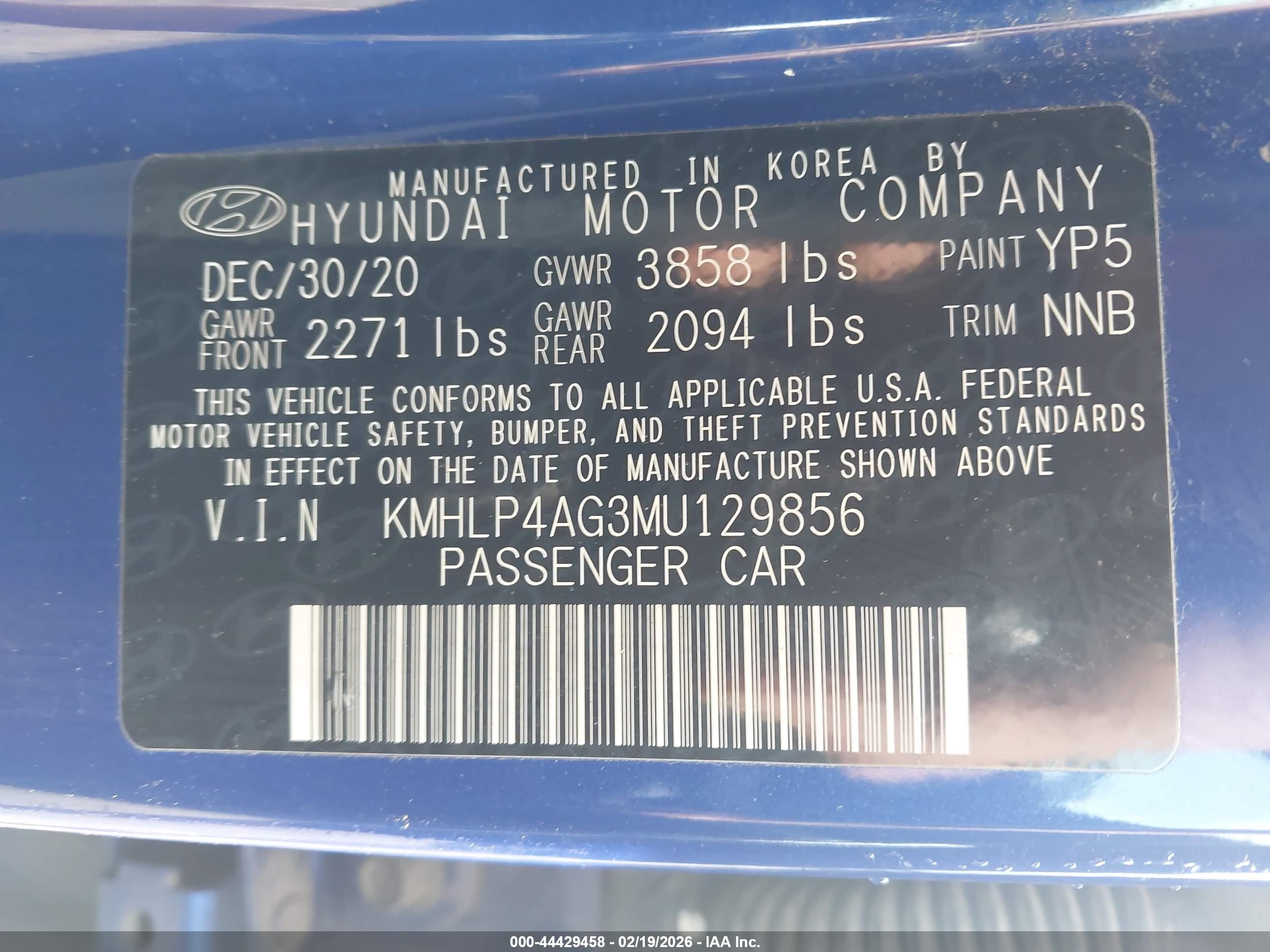 HYUNDAI ELANTRA image 9