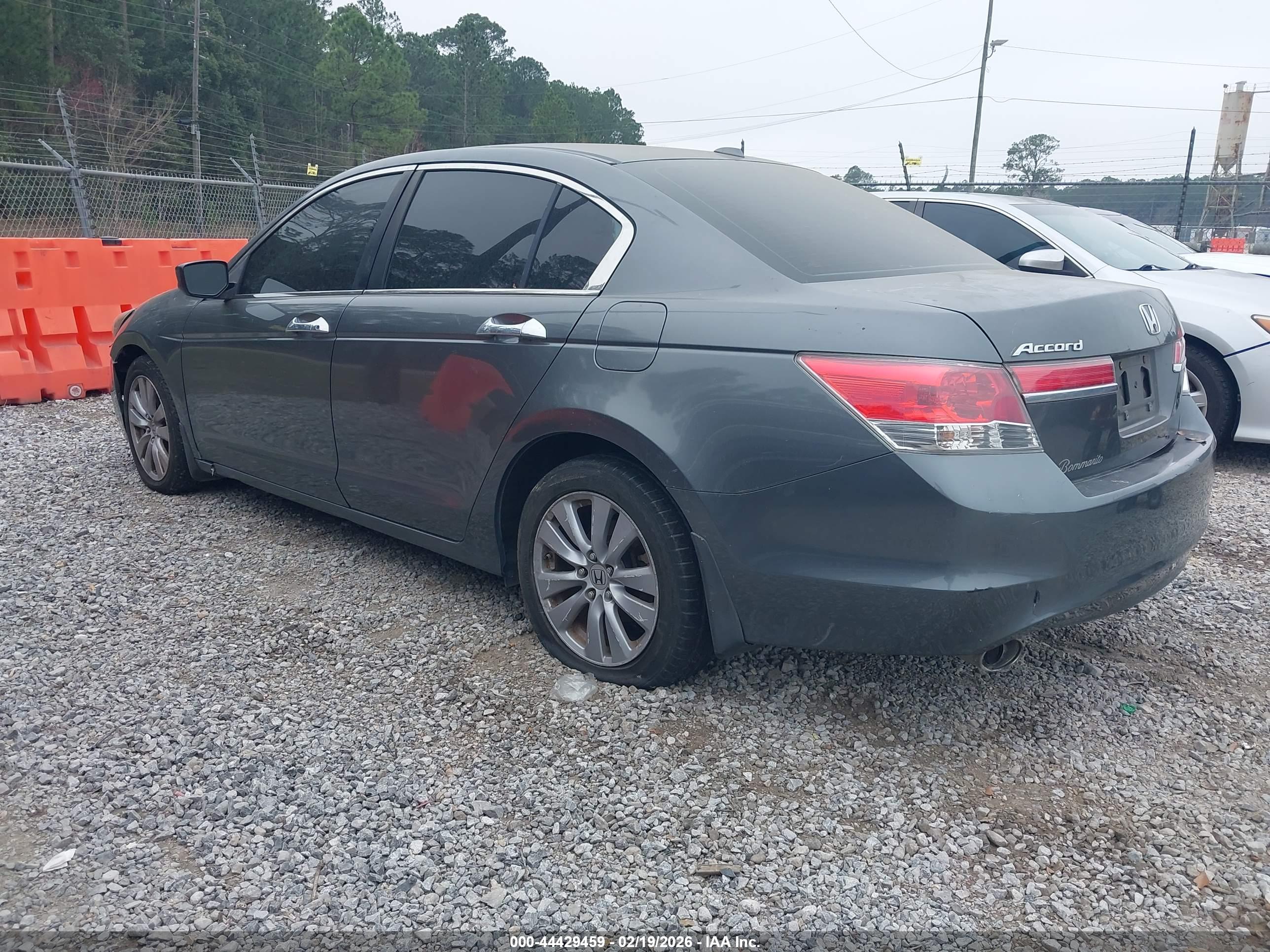 HONDA ACCORD image 3