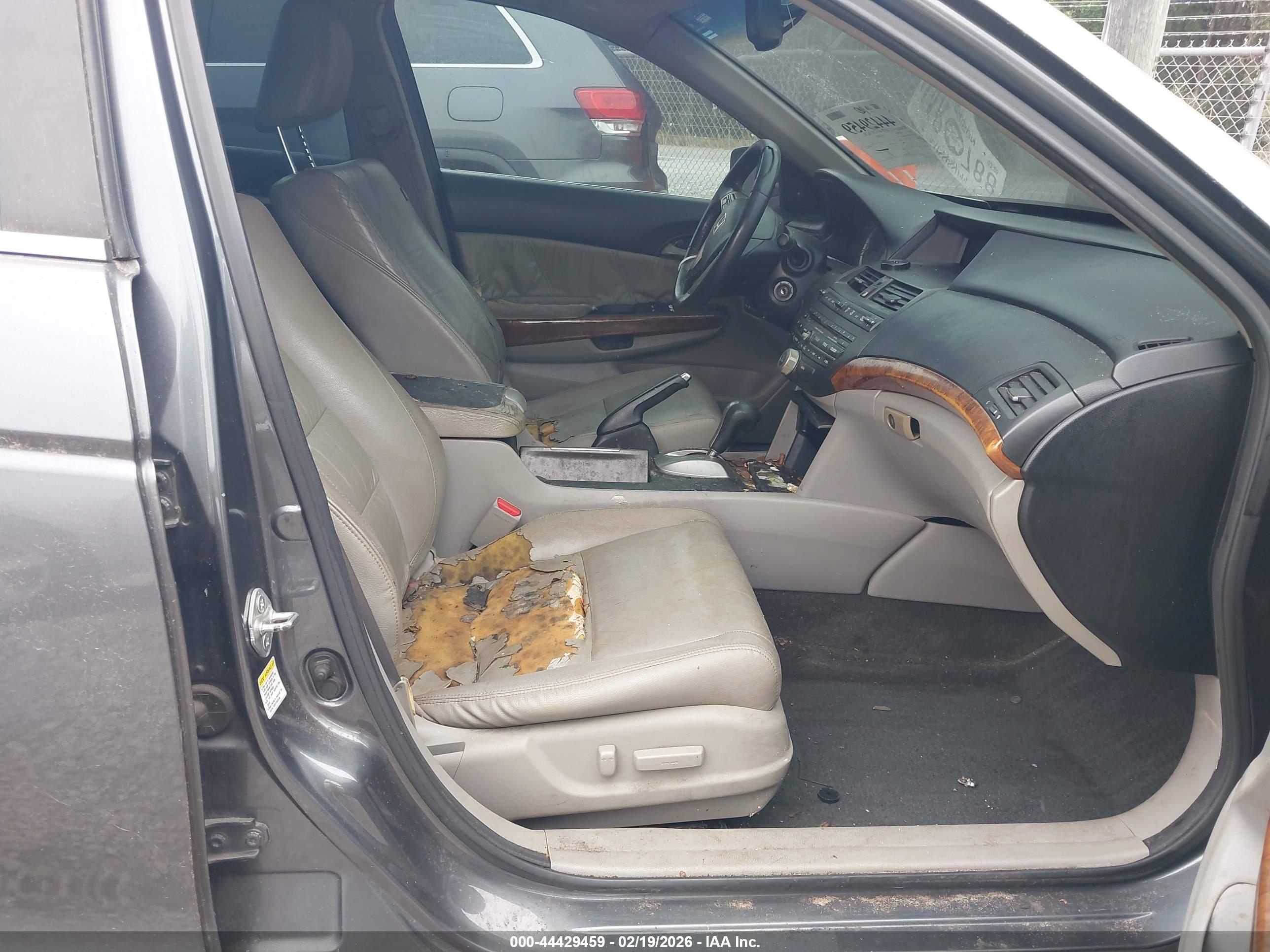 HONDA ACCORD image 5