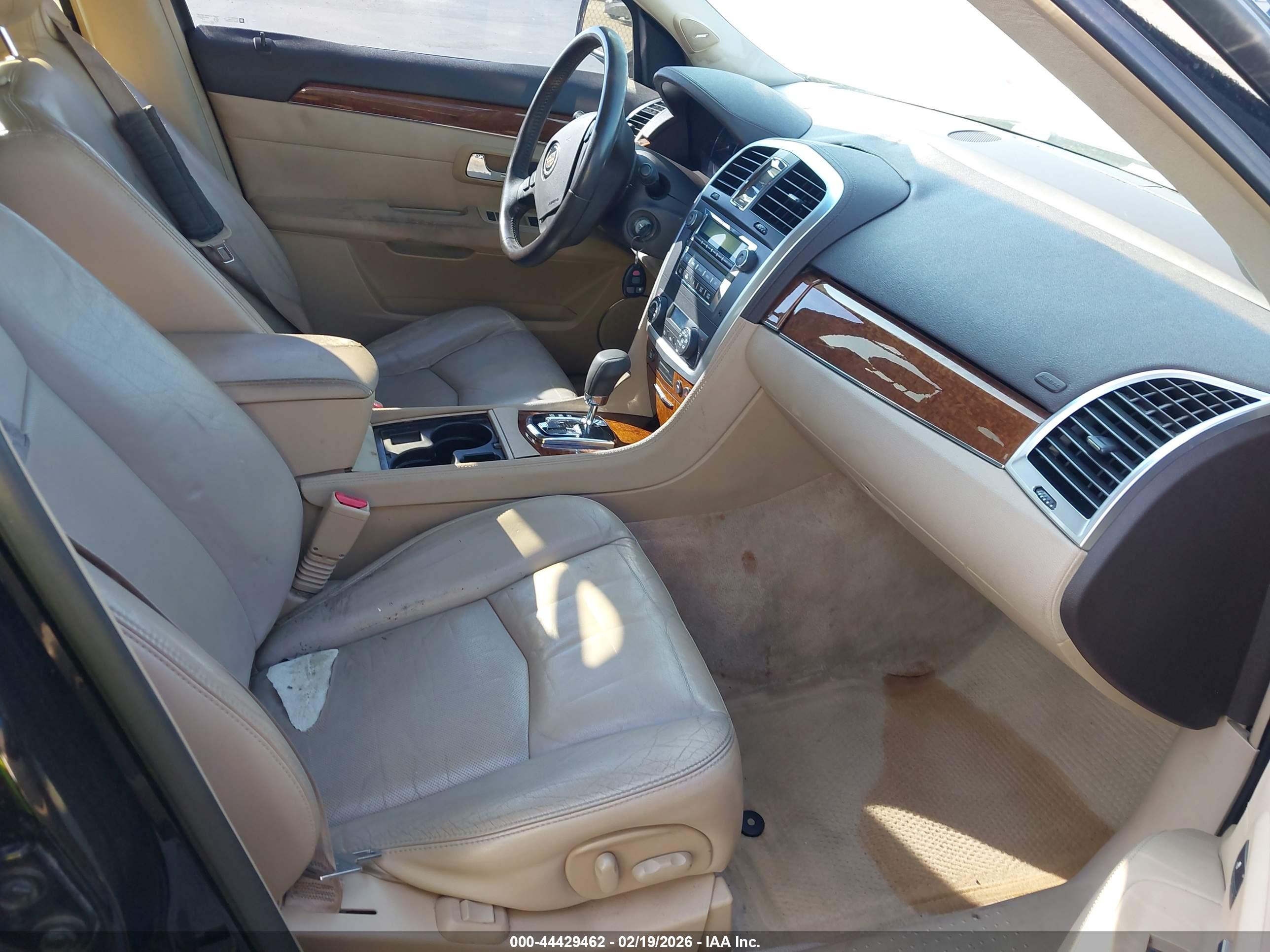 CADILLAC SRX image 5