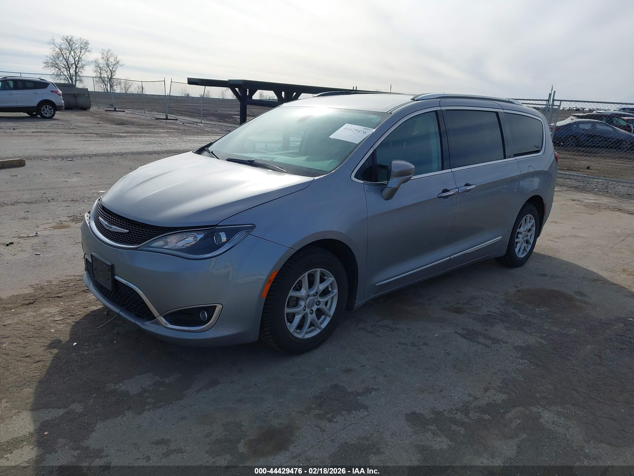 CHRYSLER PACIFICA image 2