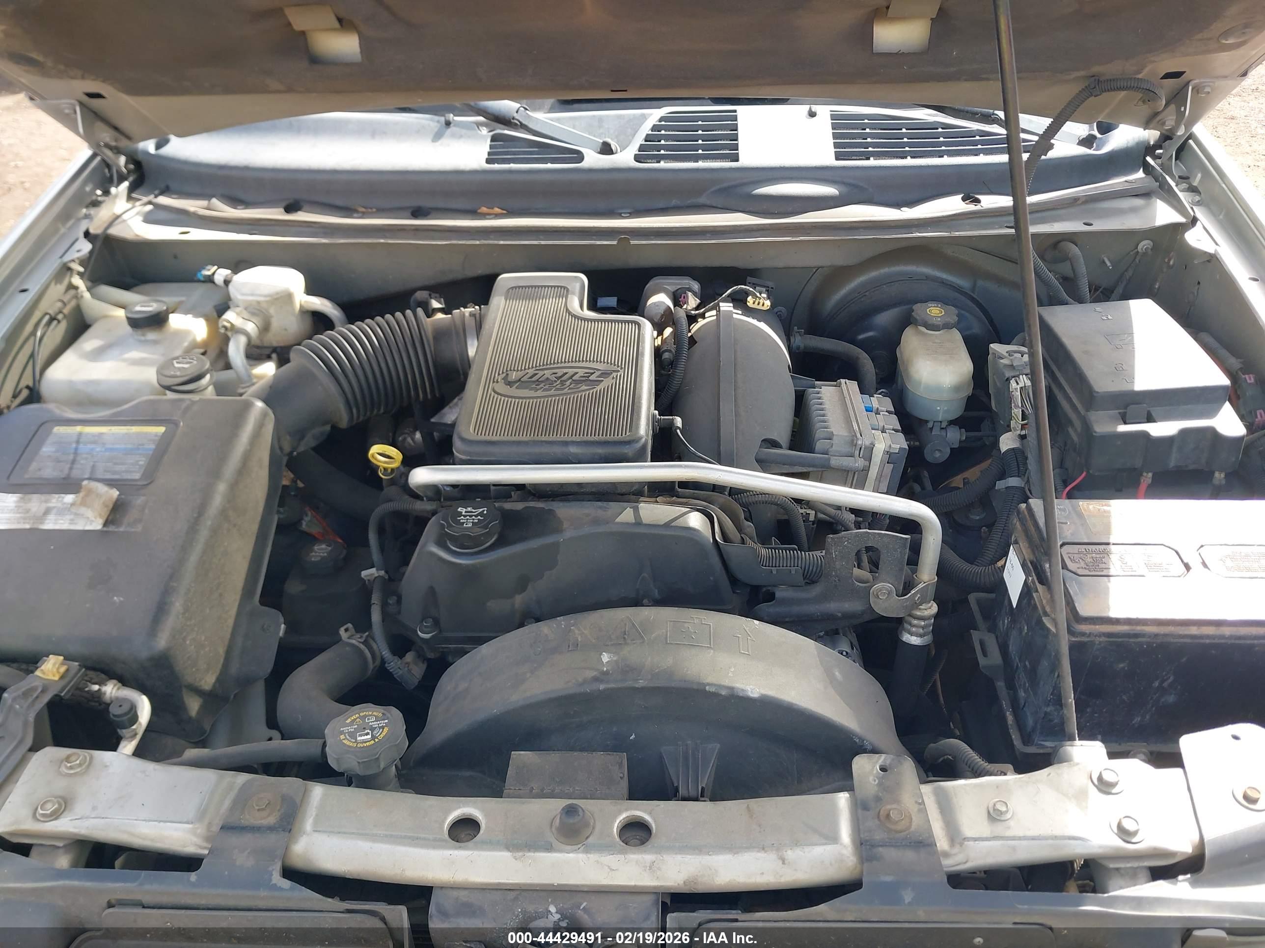 GMC ENVOY image 10