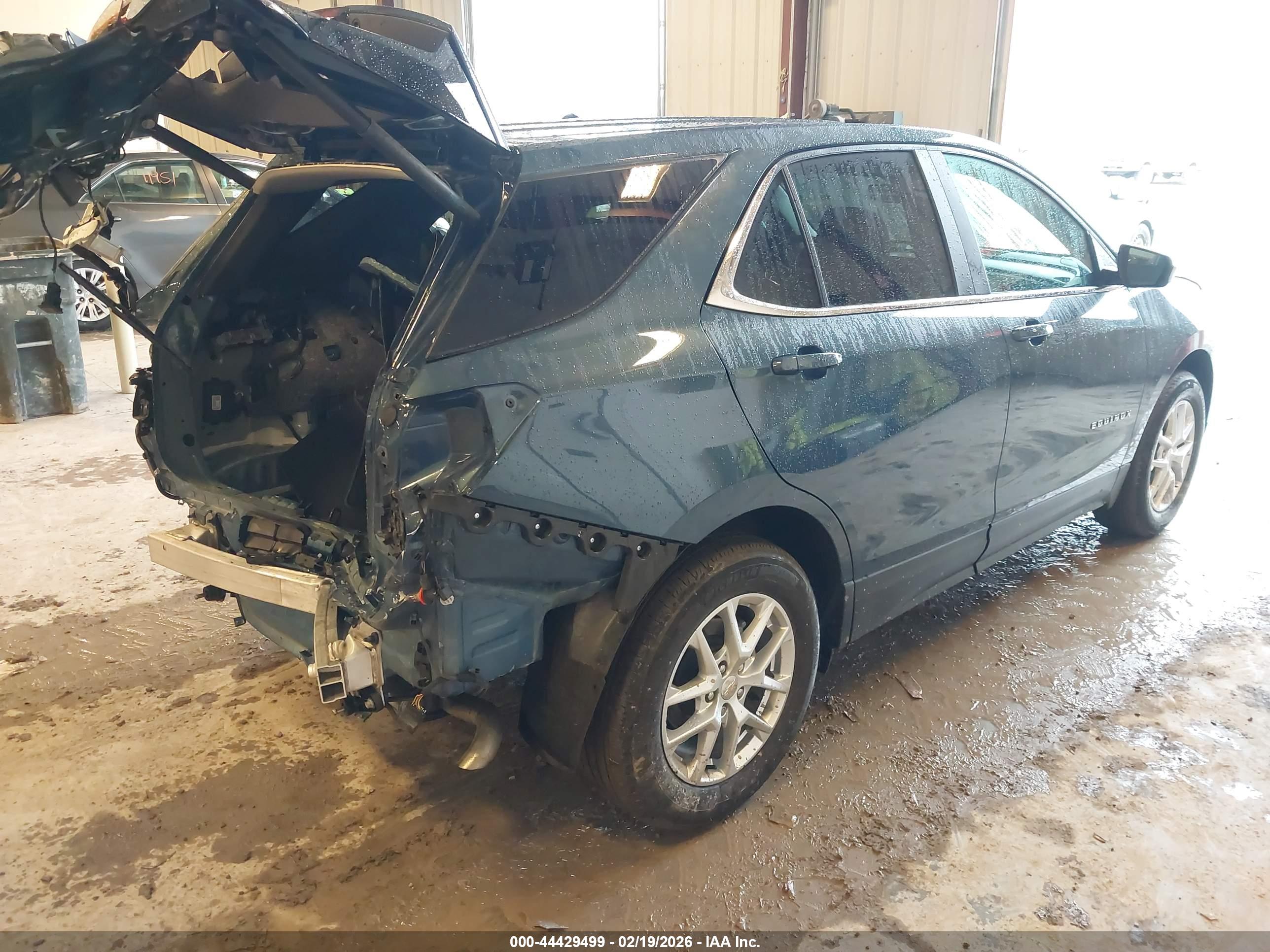 CHEVROLET EQUINOX image 4