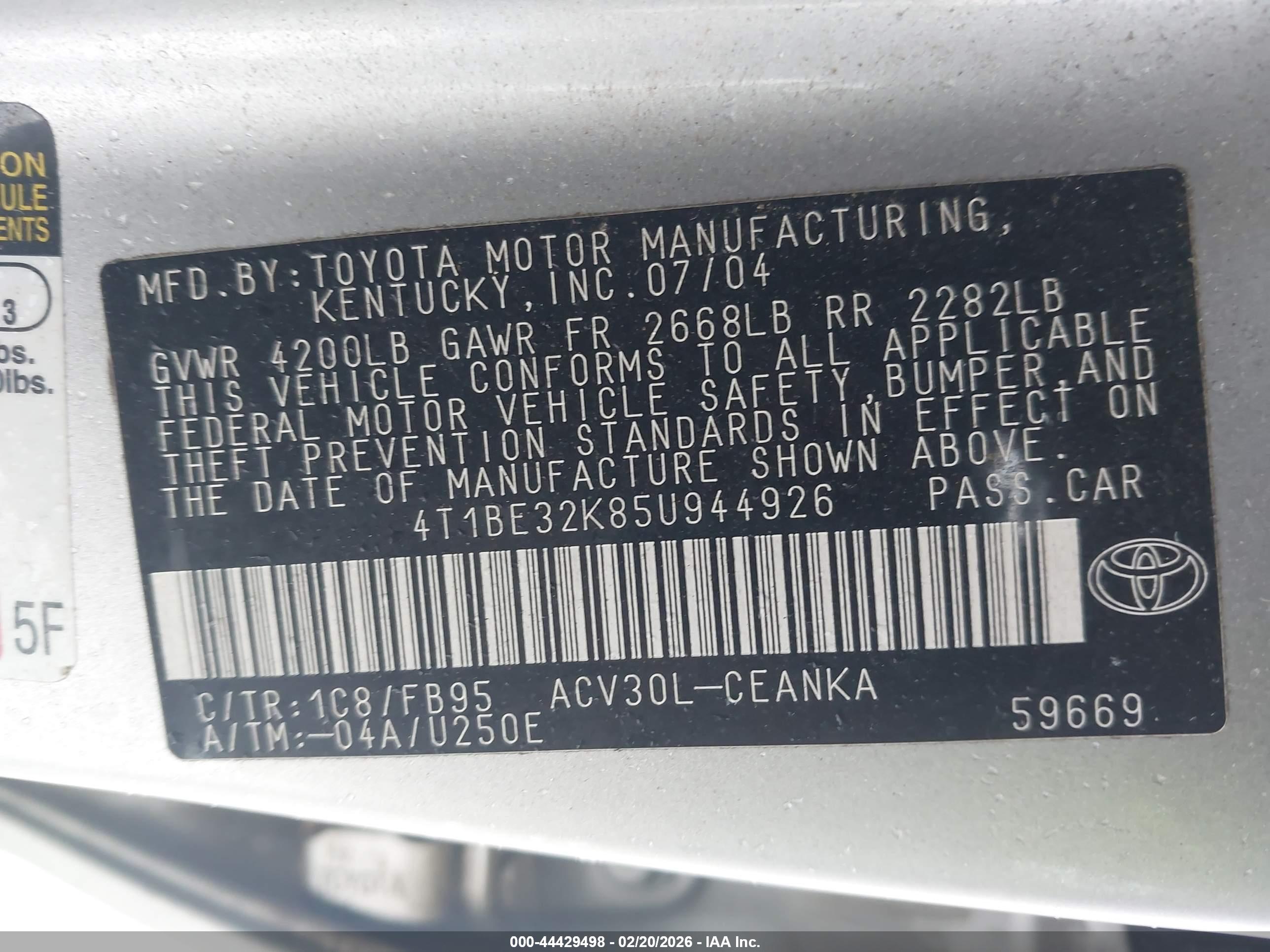 TOYOTA CAMRY image 9