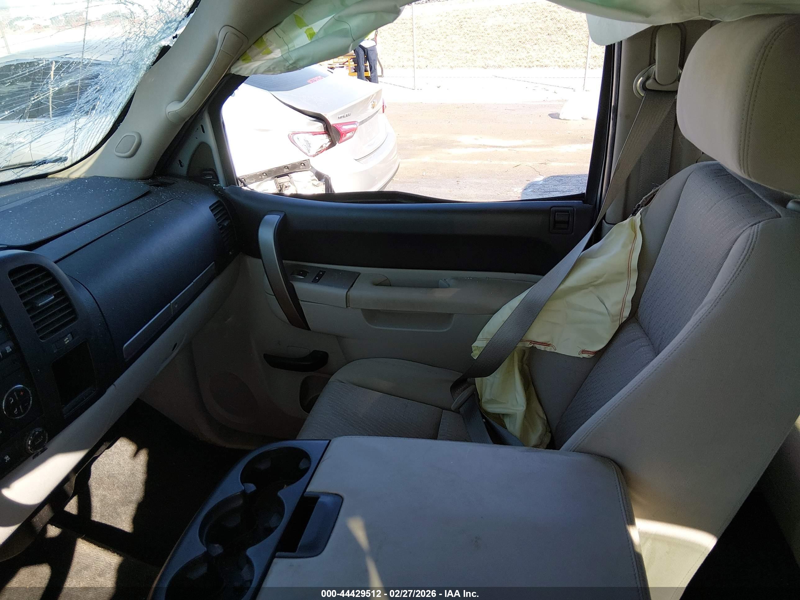CHEVROLET SILVERADO image 5