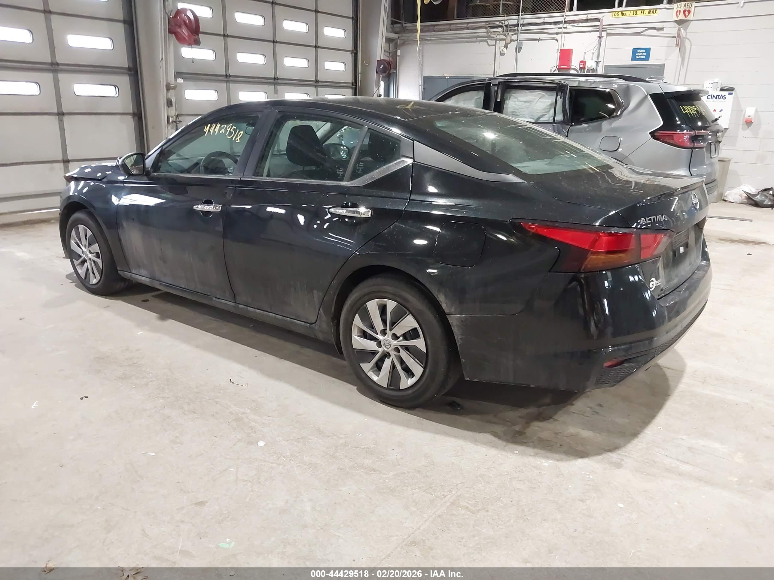 NISSAN ALTIMA image 3