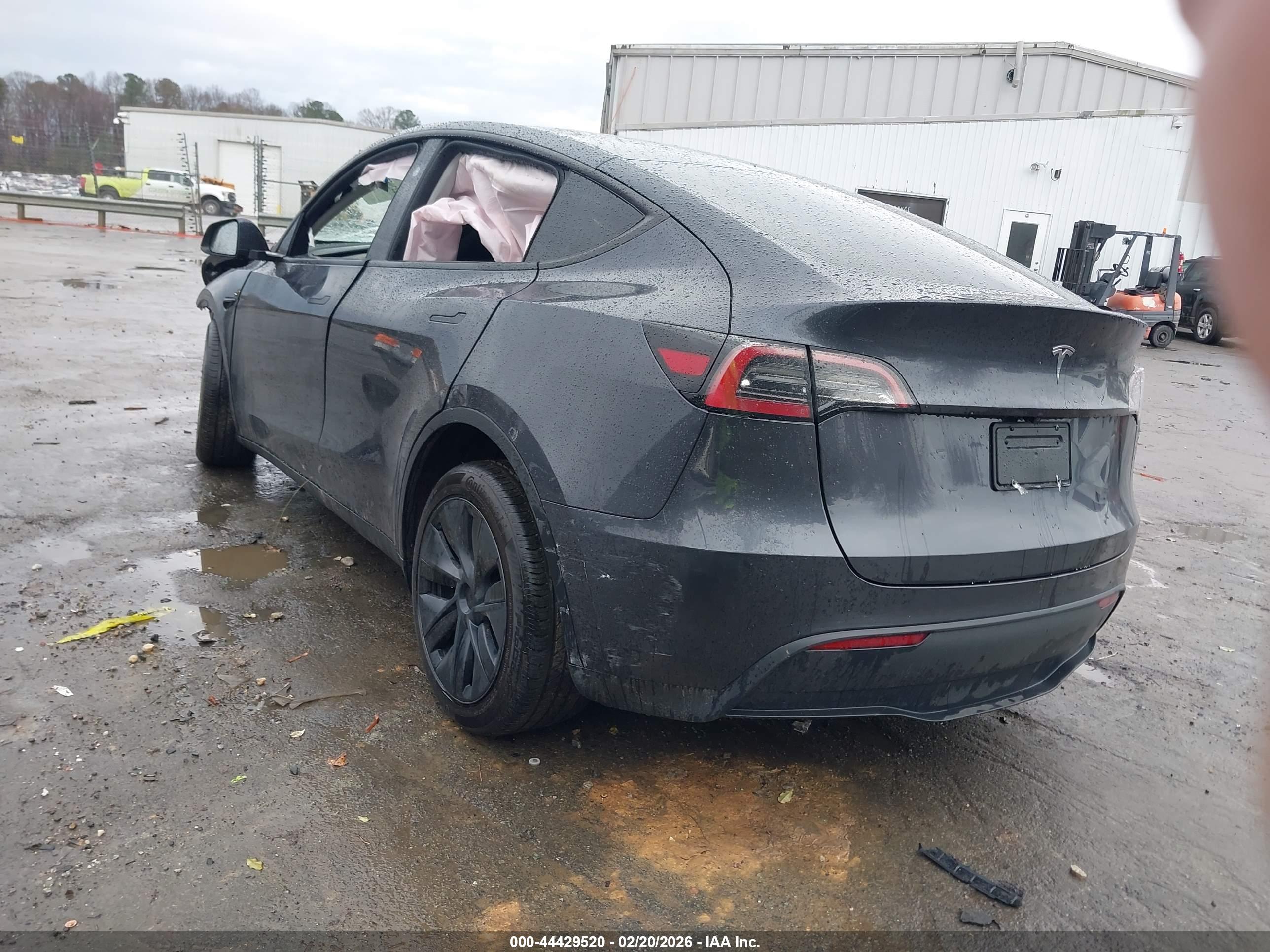 TESLA MODEL image 3