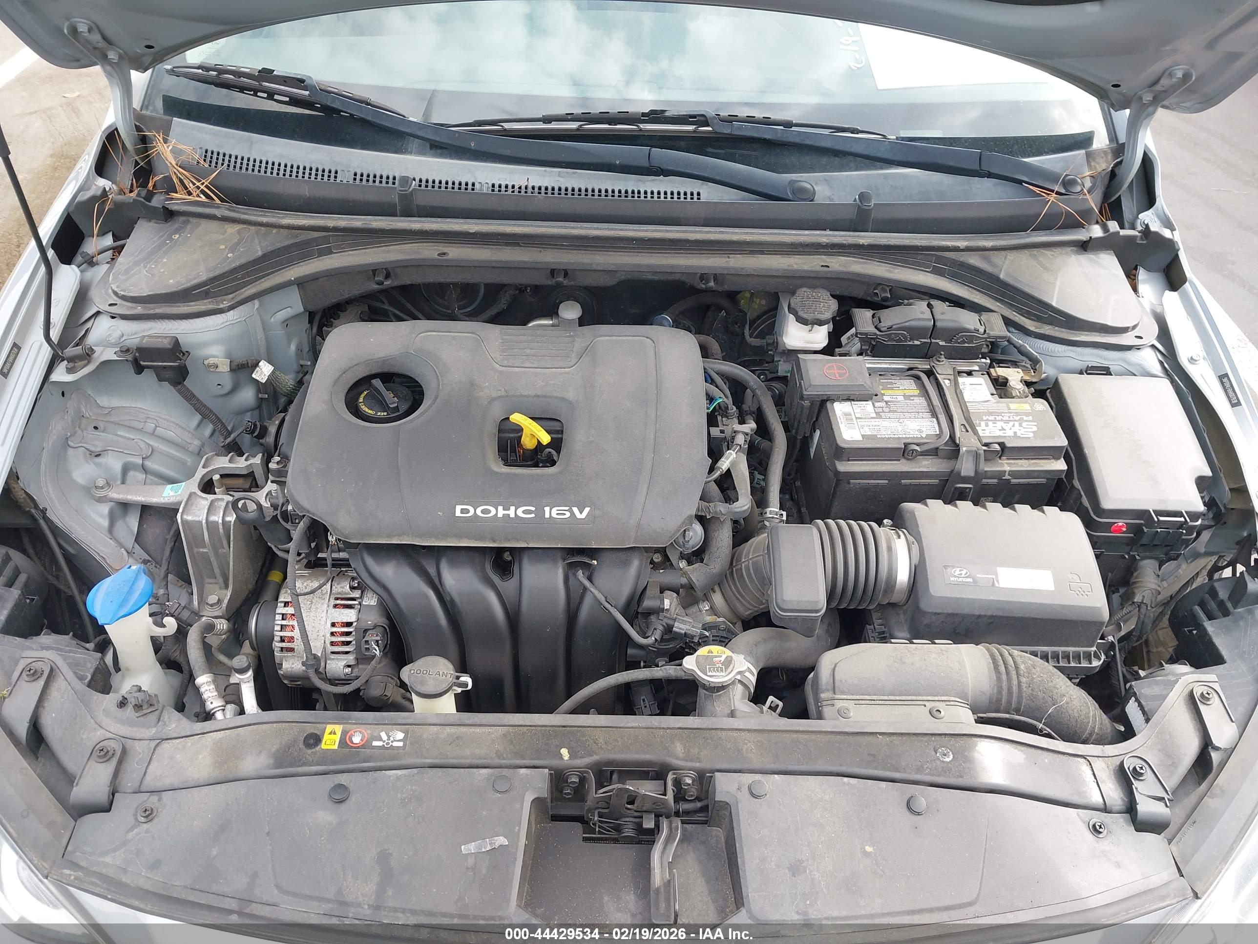 HYUNDAI ELANTRA image 10