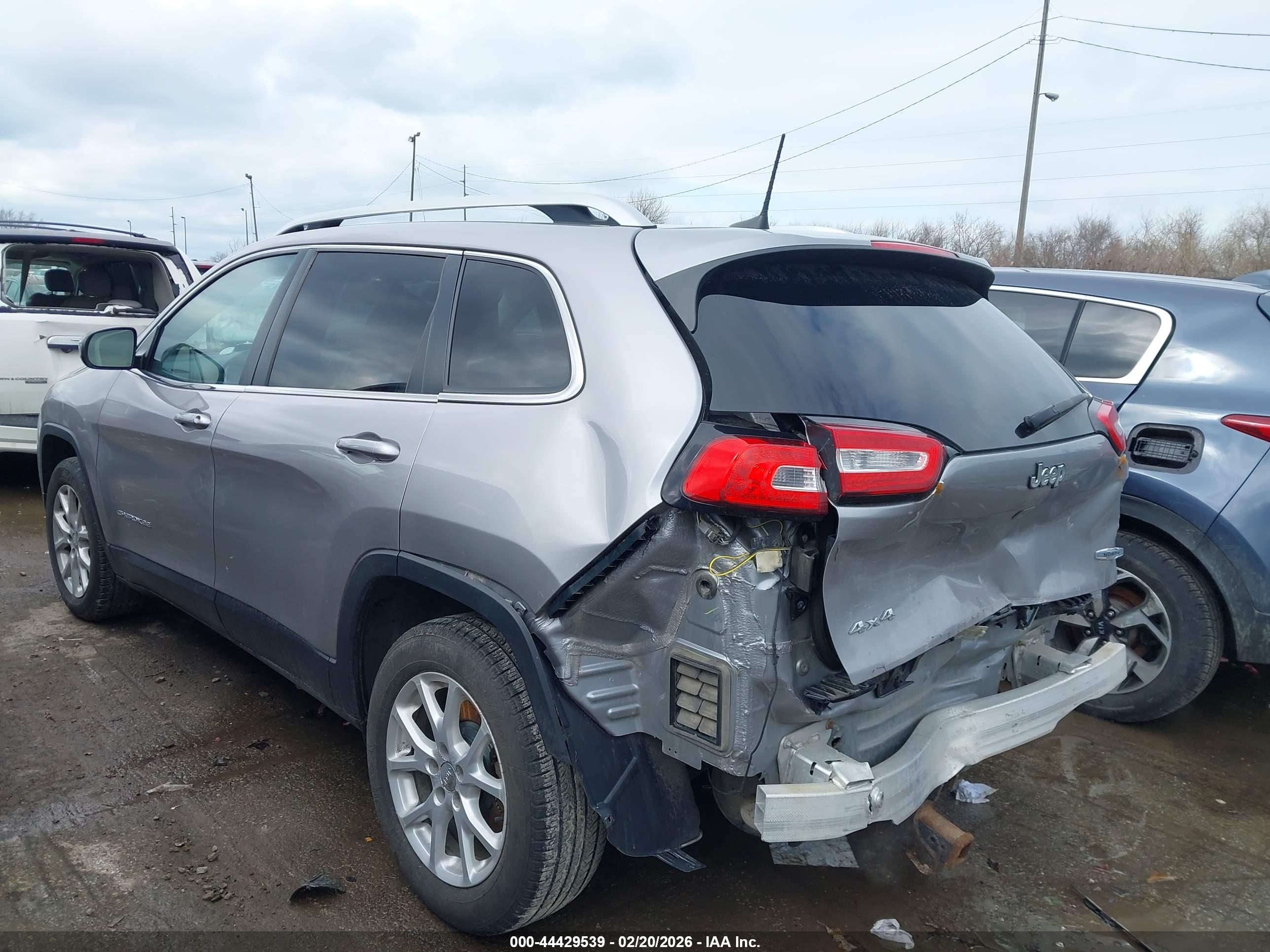 JEEP CHEROKEE image 3