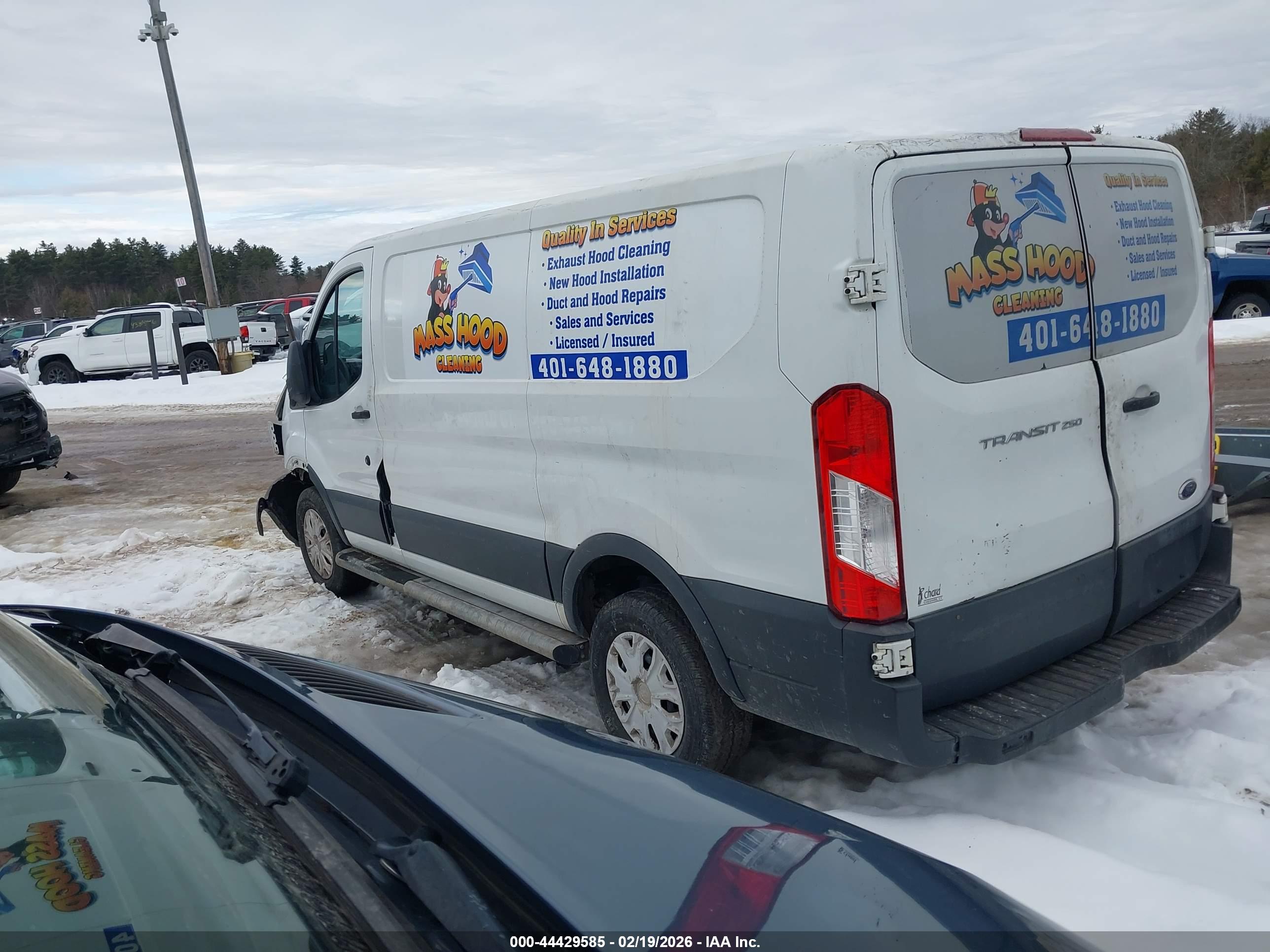 FORD TRANSIT-250 image 3