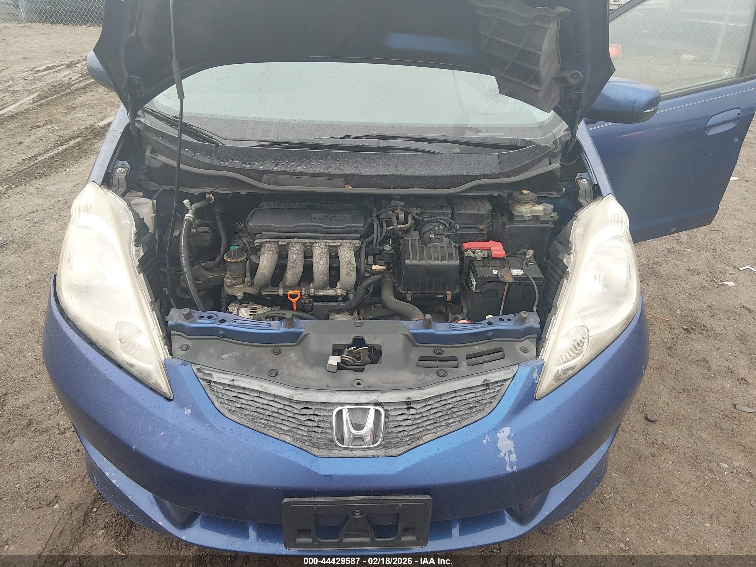 HONDA FIT image 10