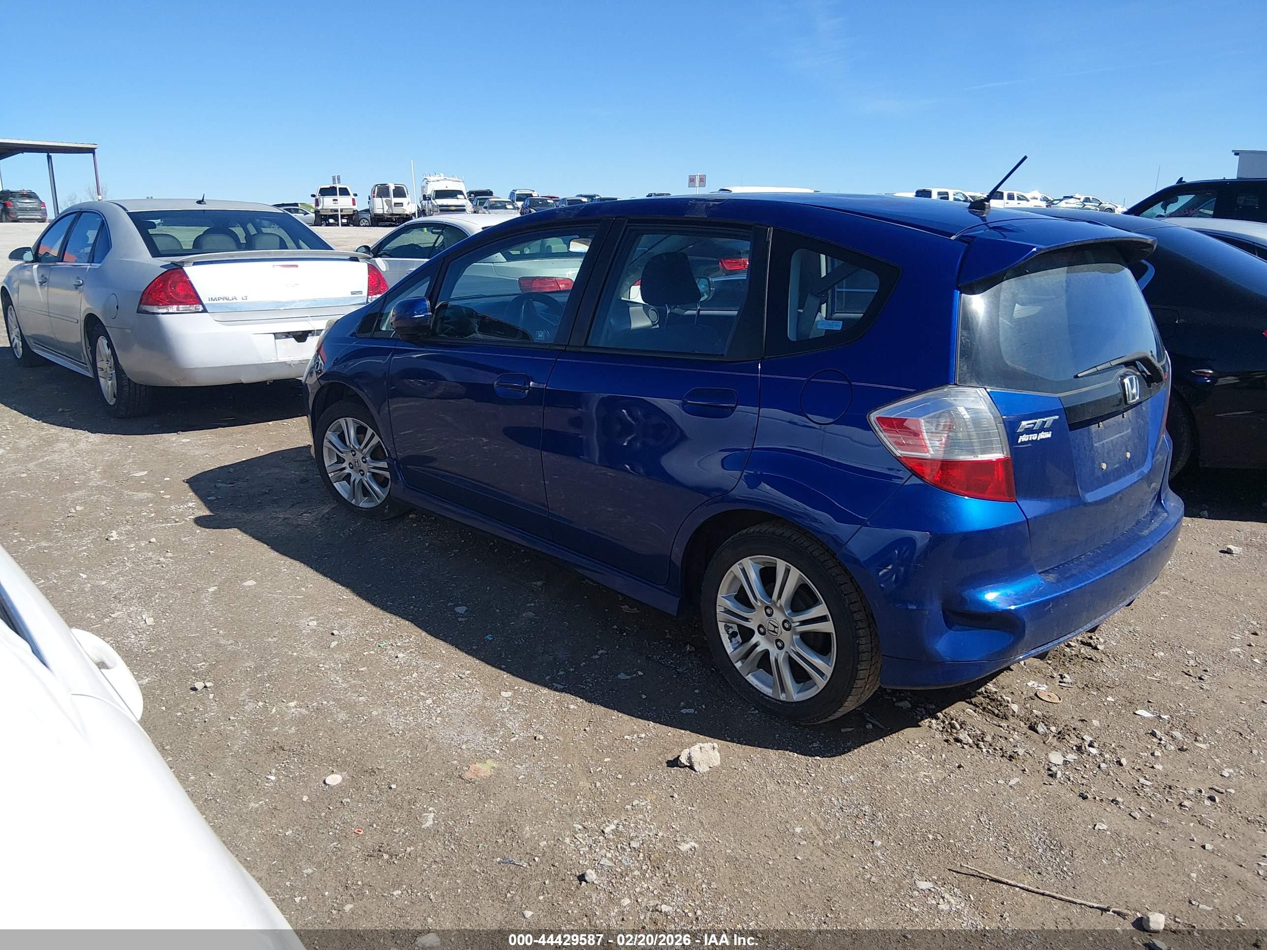 HONDA FIT image 3