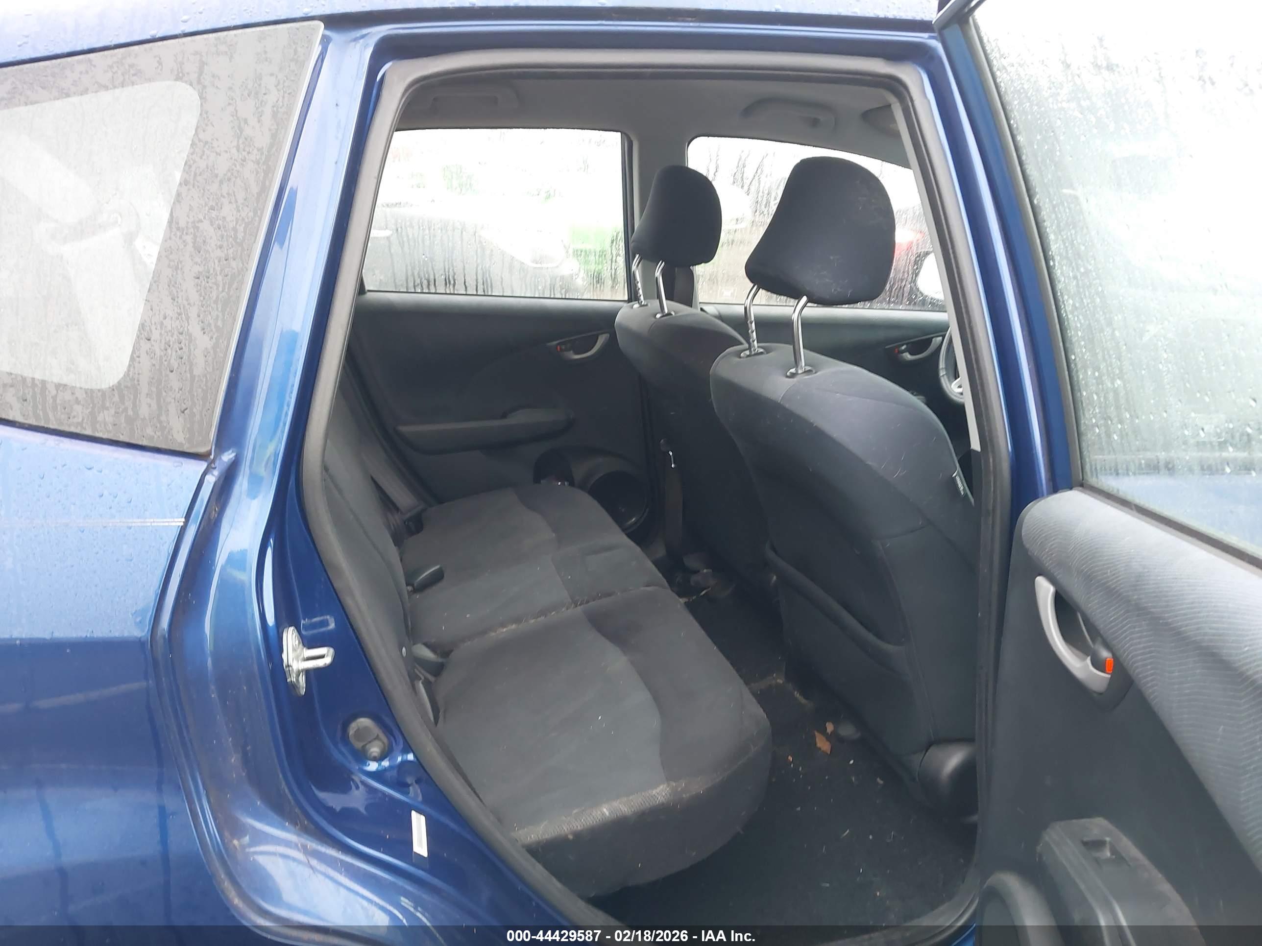 HONDA FIT image 8