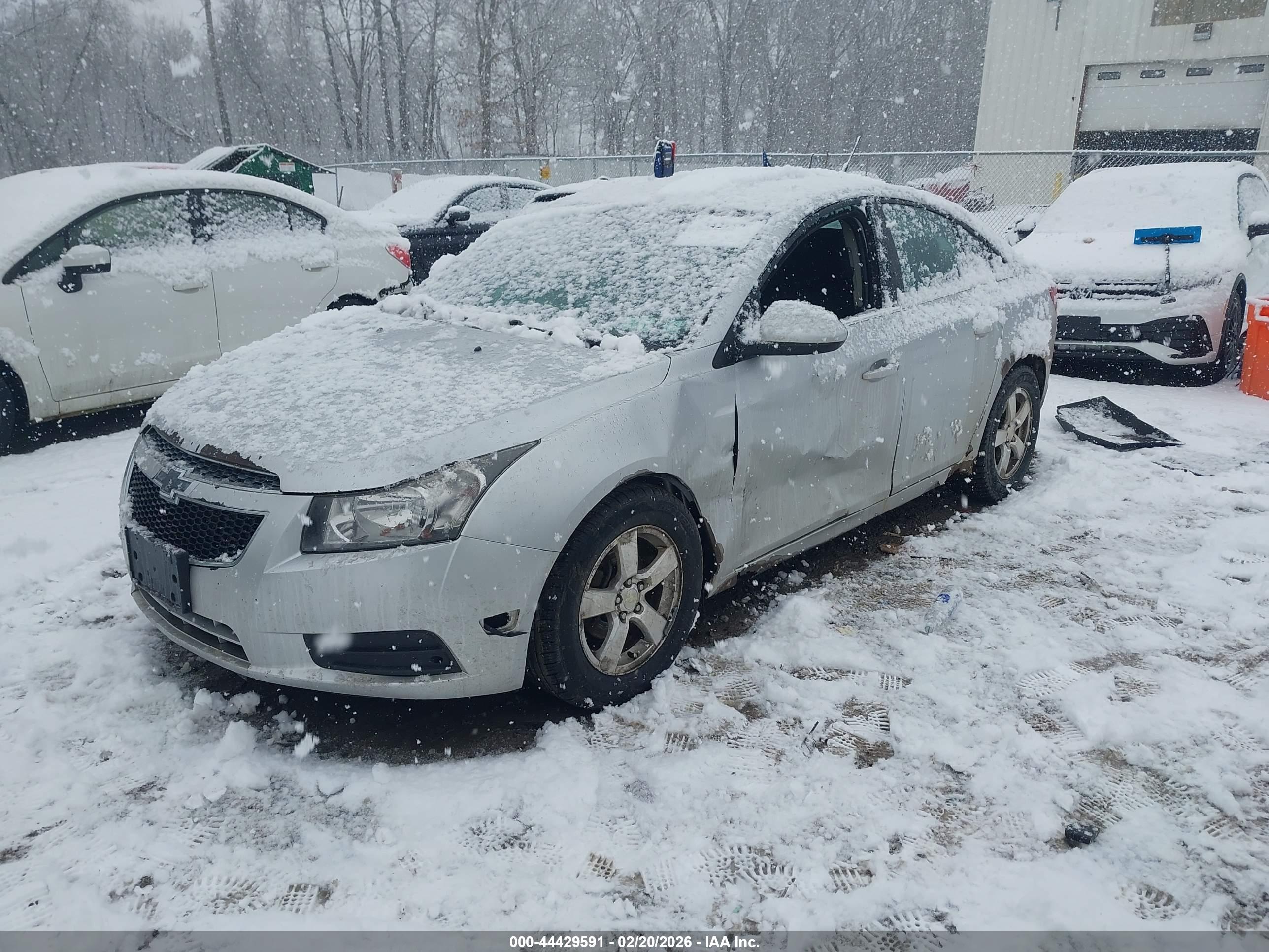 CHEVROLET CRUZE image 2