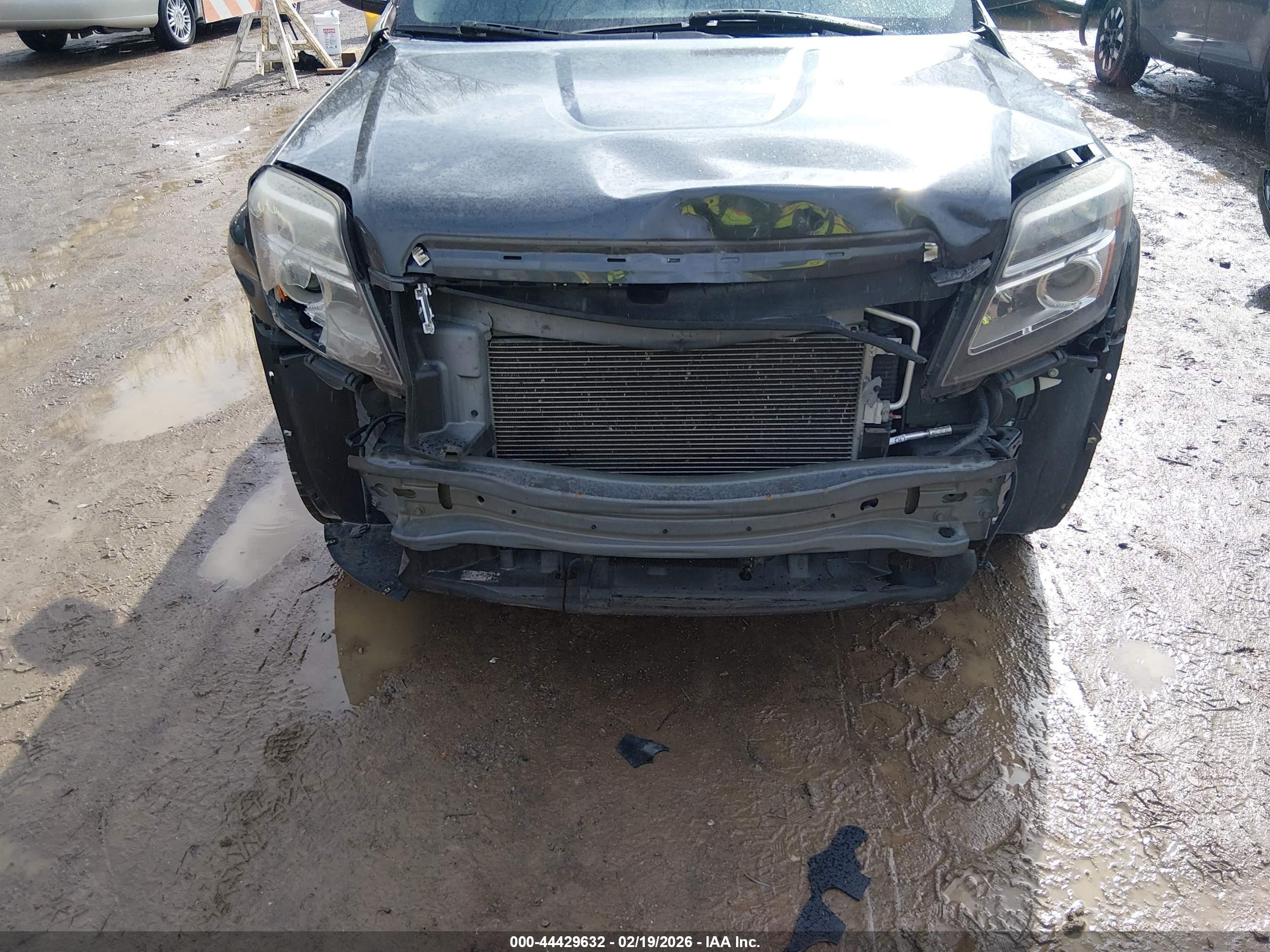 GMC TERRAIN image 6