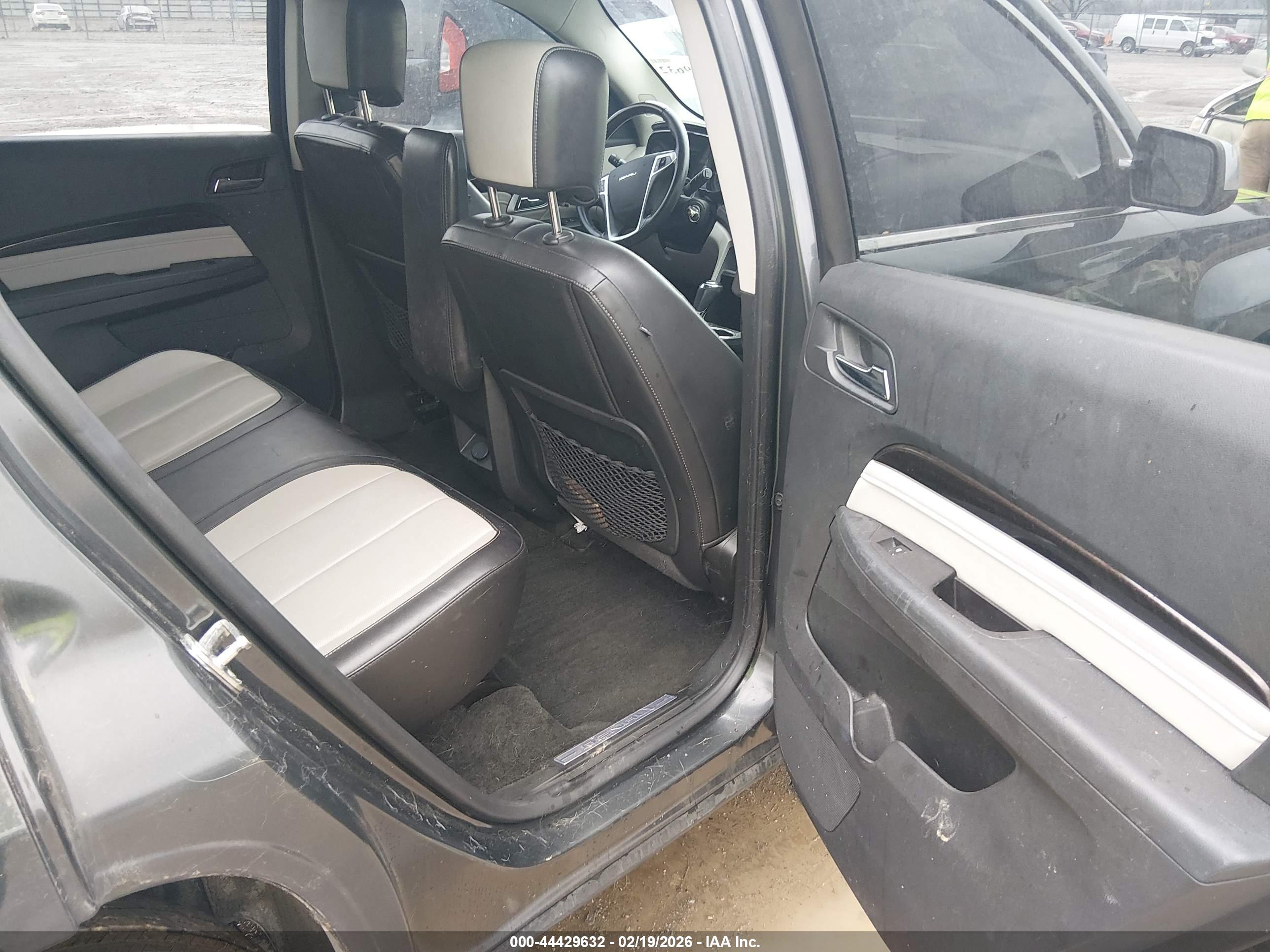 GMC TERRAIN image 8