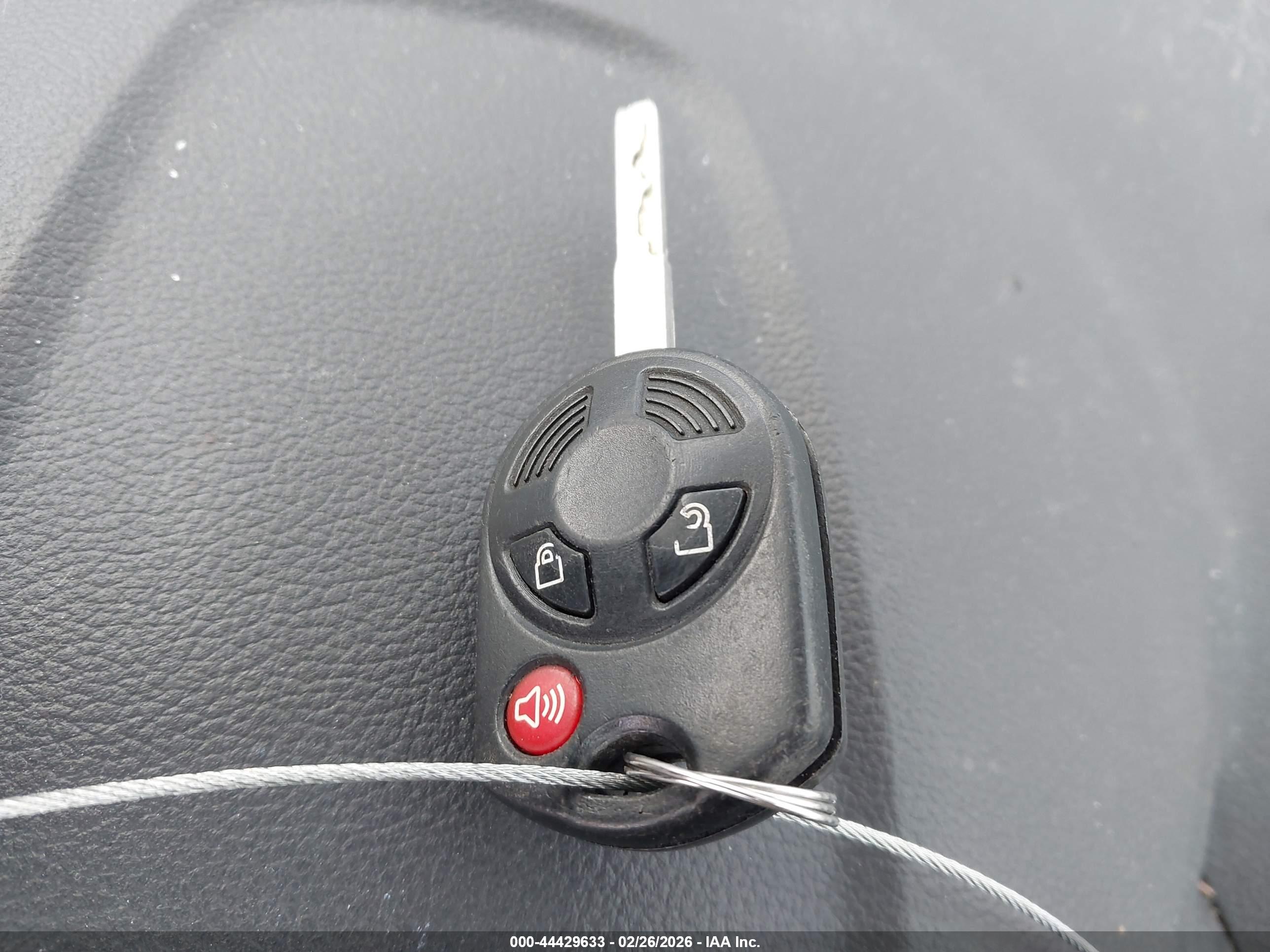 FORD ESCAPE image 11