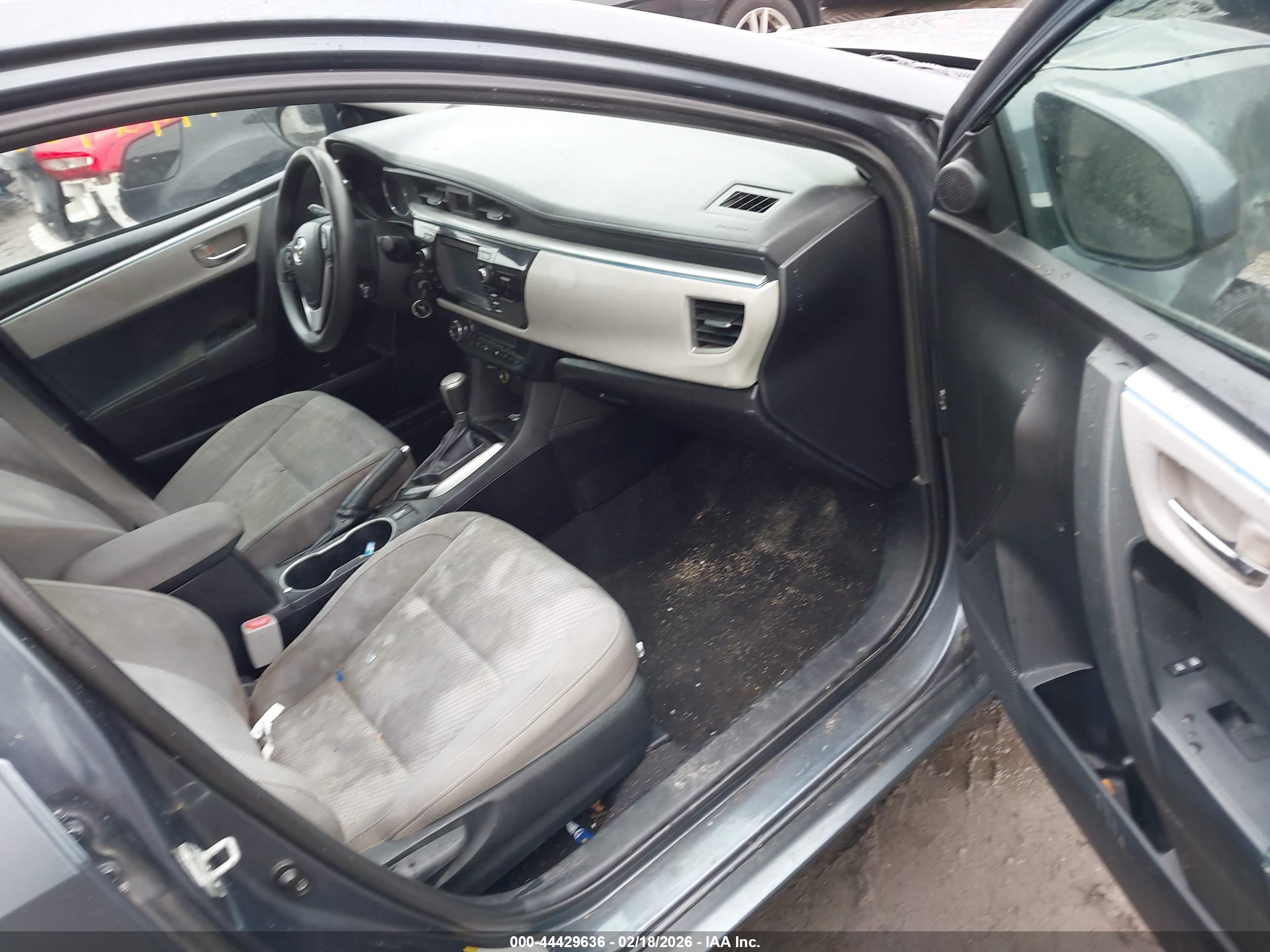 TOYOTA COROLLA image 5