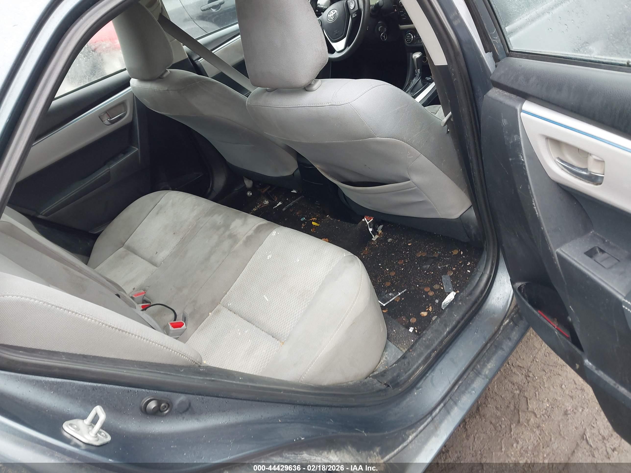 TOYOTA COROLLA image 8
