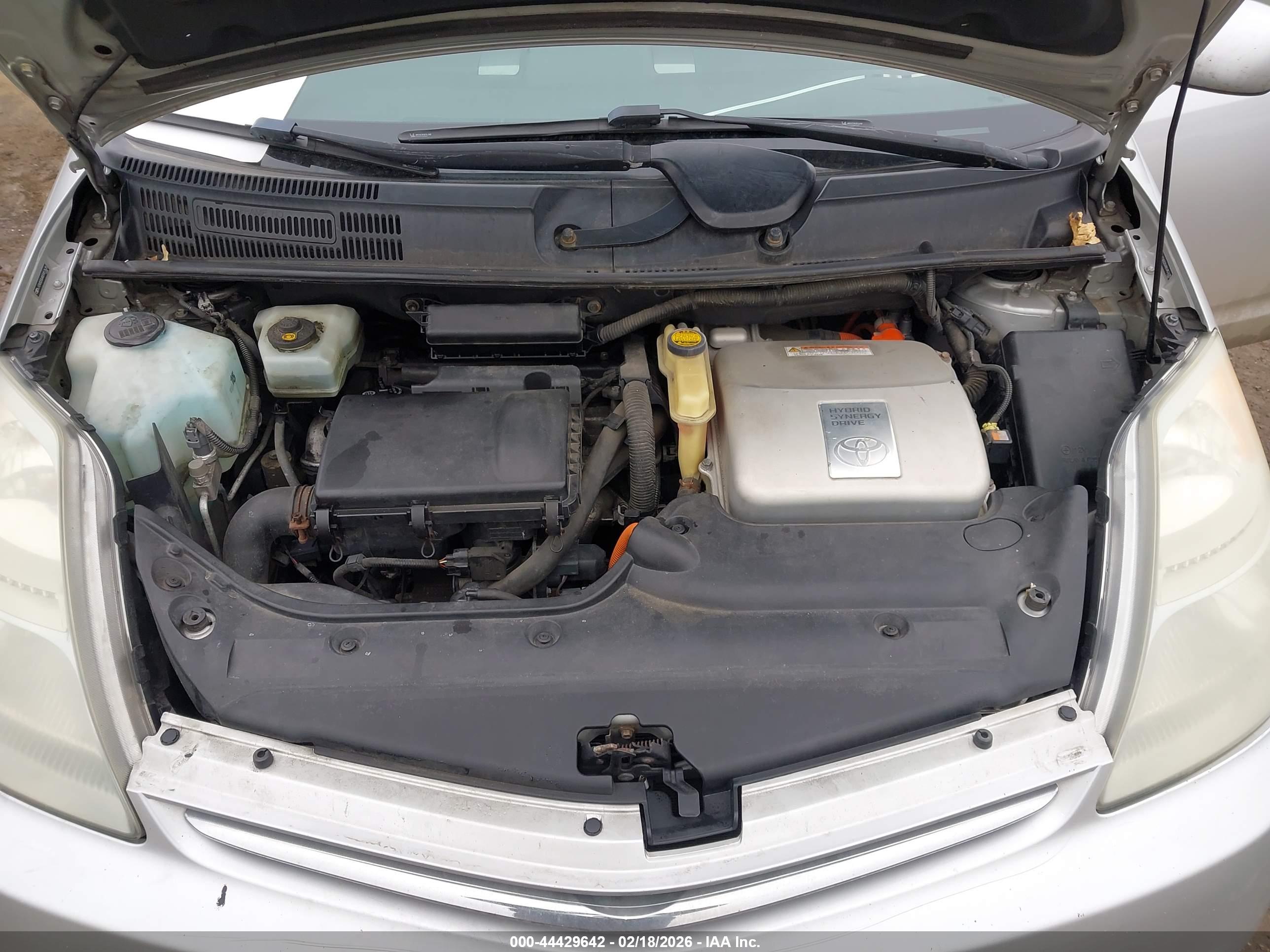 TOYOTA PRIUS image 10
