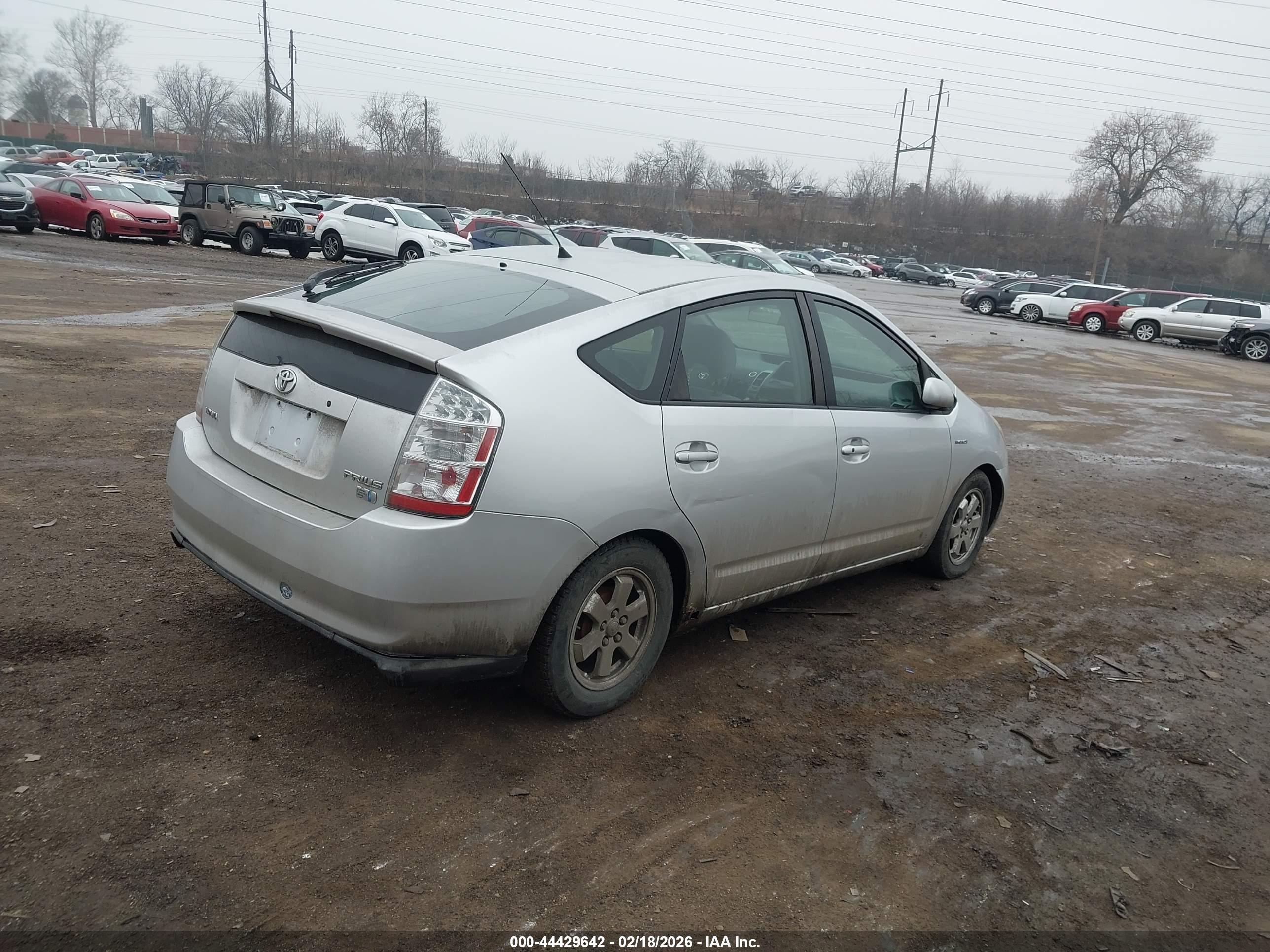 TOYOTA PRIUS image 4