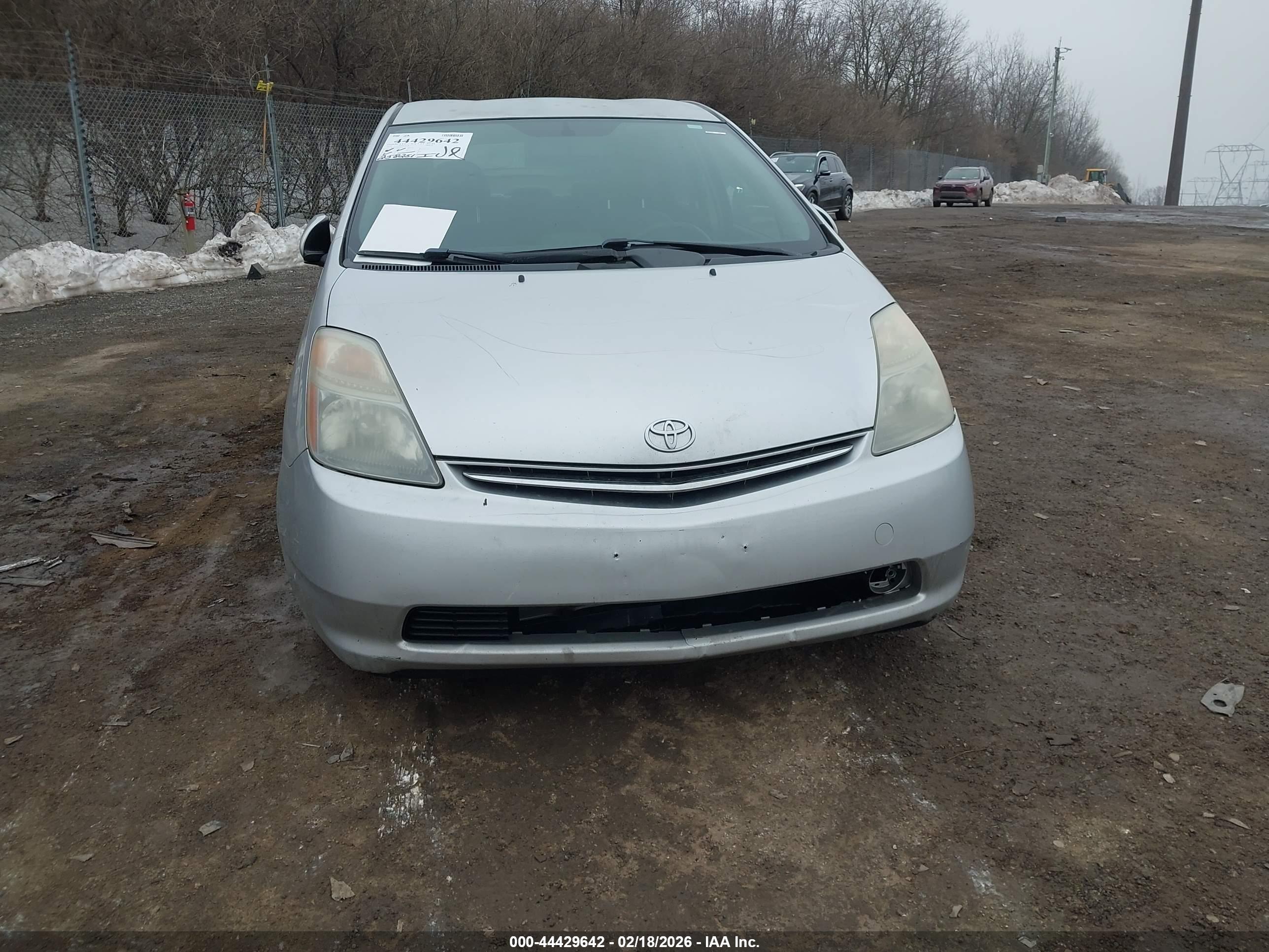 TOYOTA PRIUS image 6