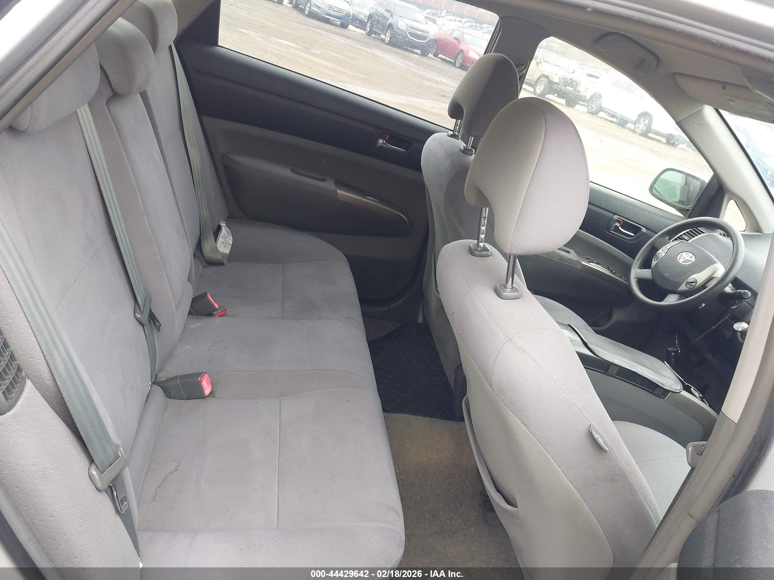 TOYOTA PRIUS image 8