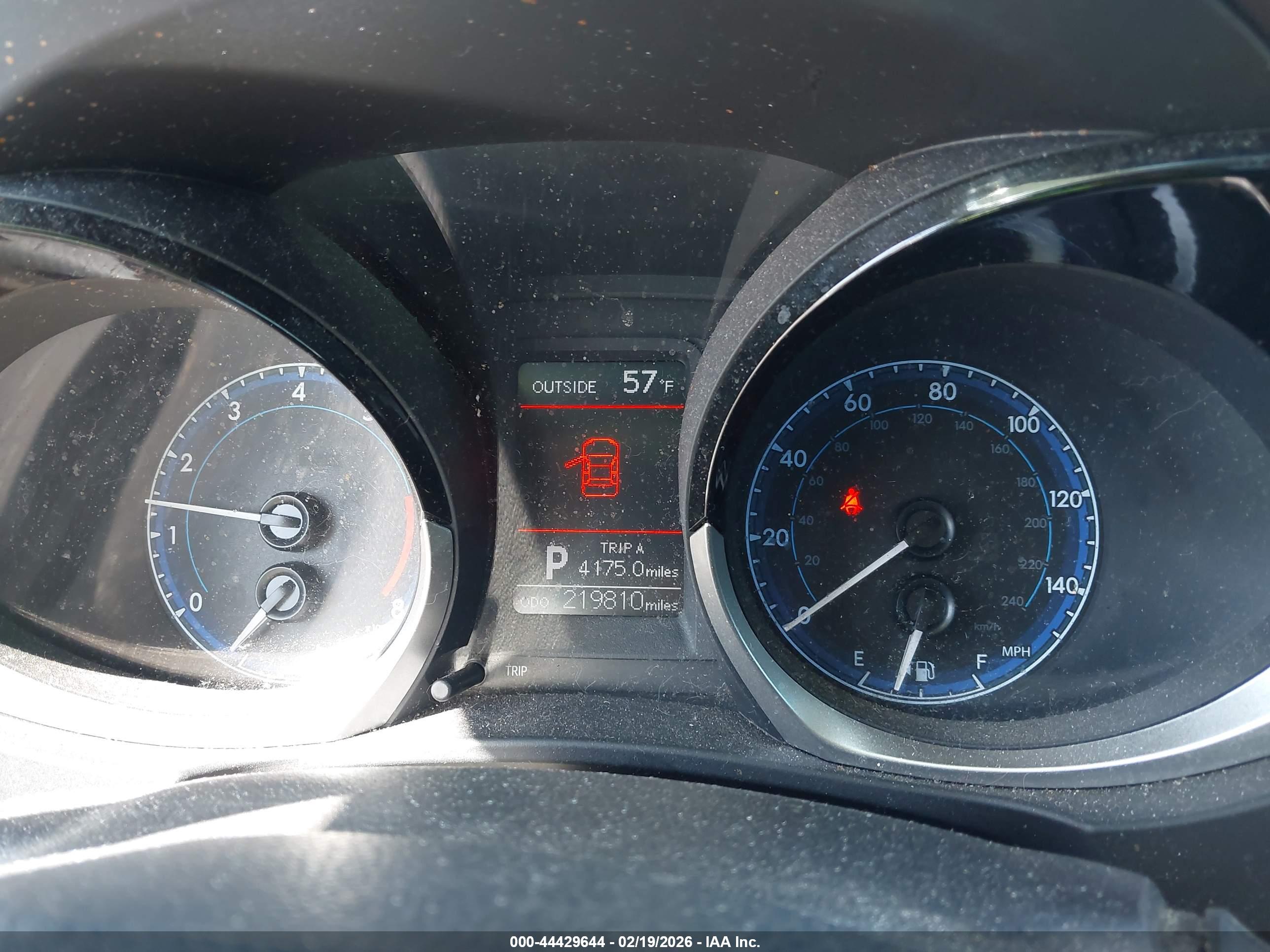 TOYOTA COROLLA image 7