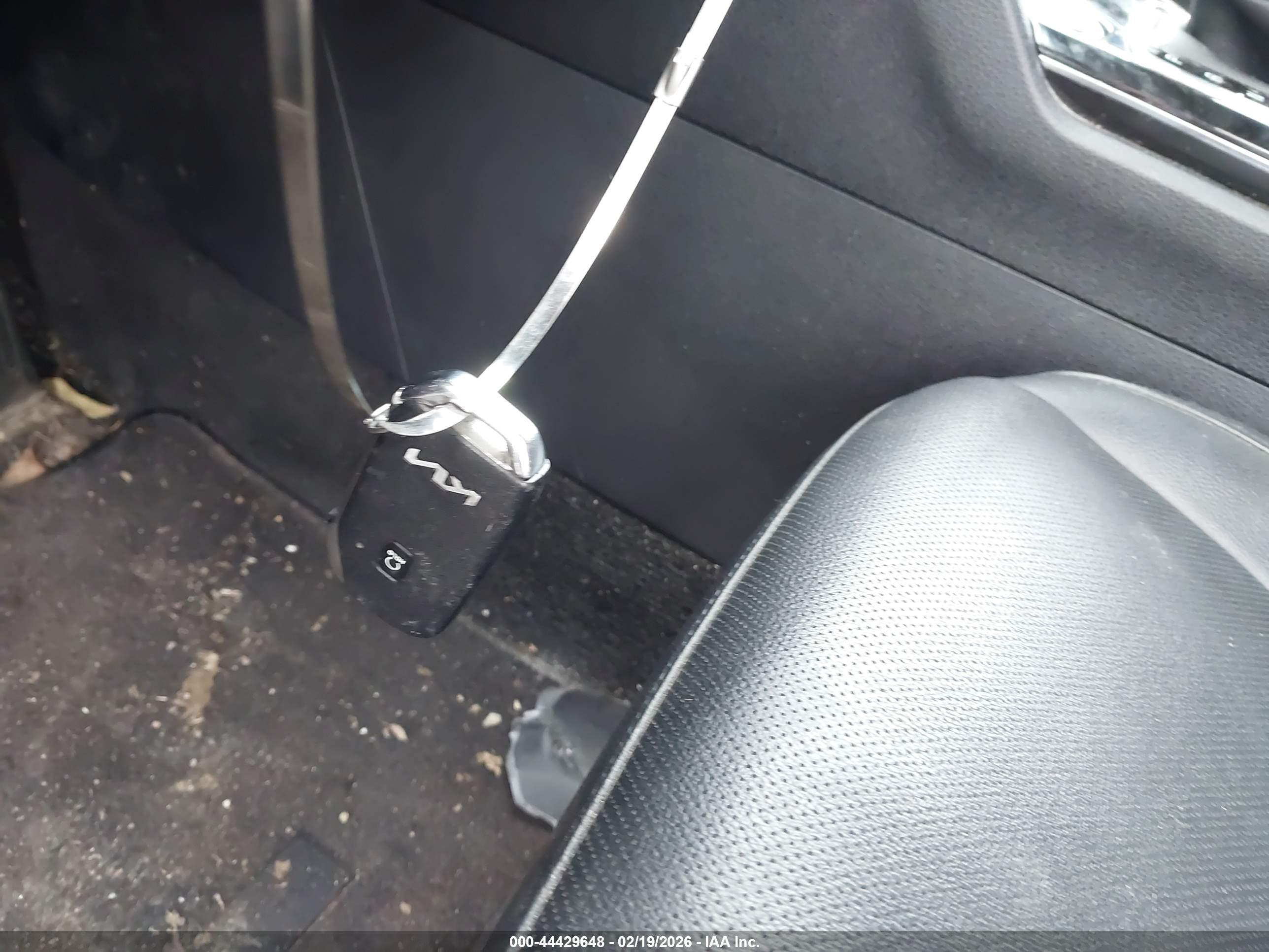 KIA SPORTAGE image 11