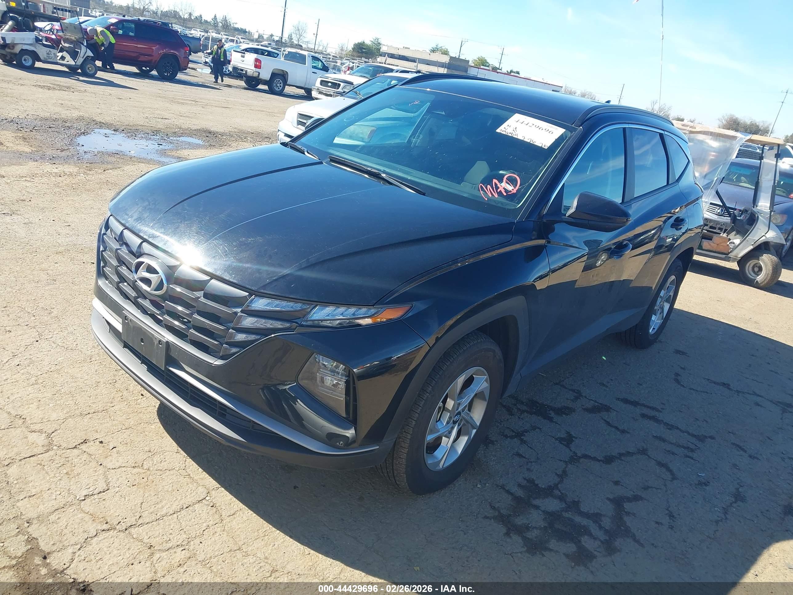 HYUNDAI TUCSON image 2