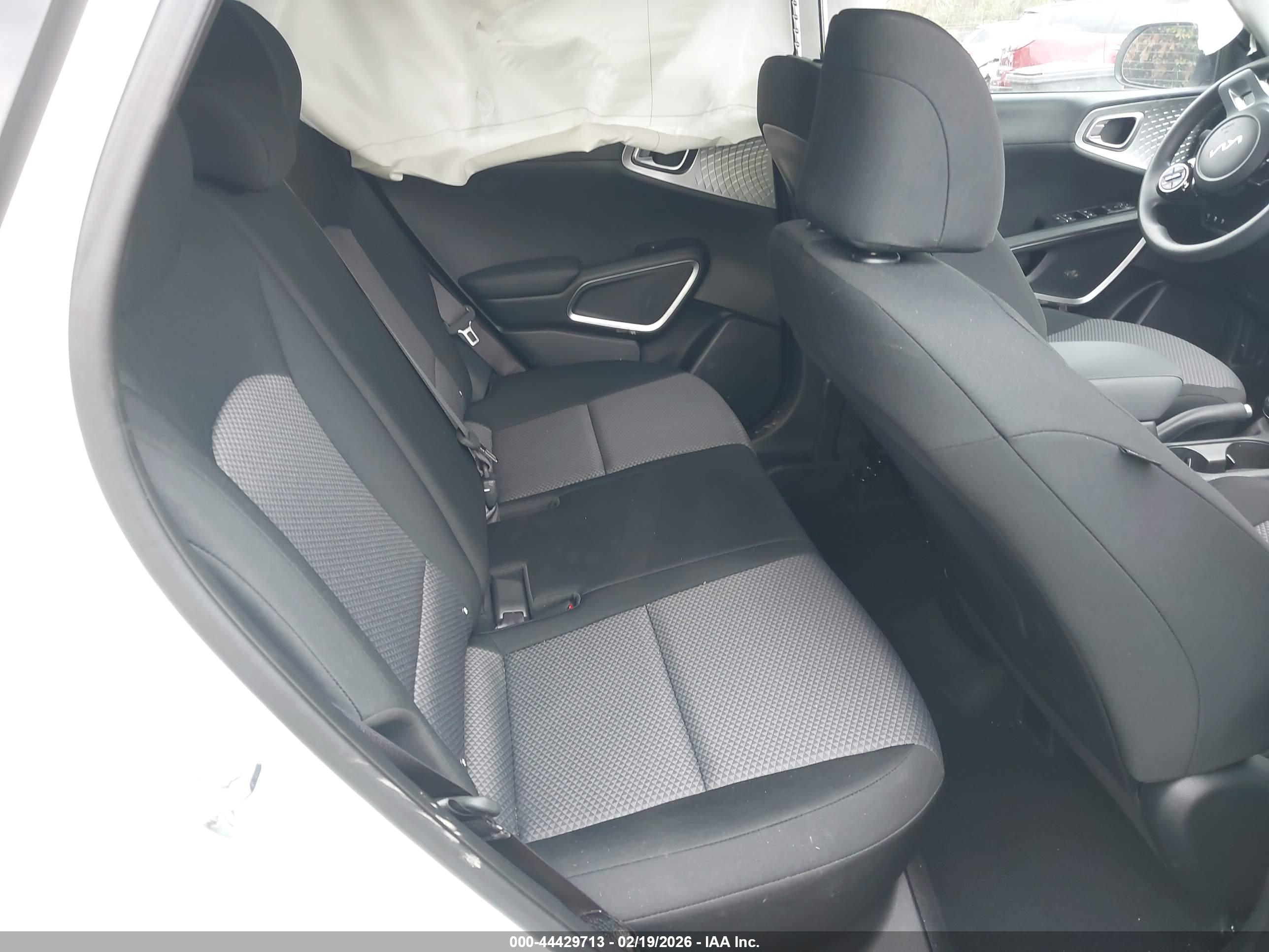 KIA SOUL image 8