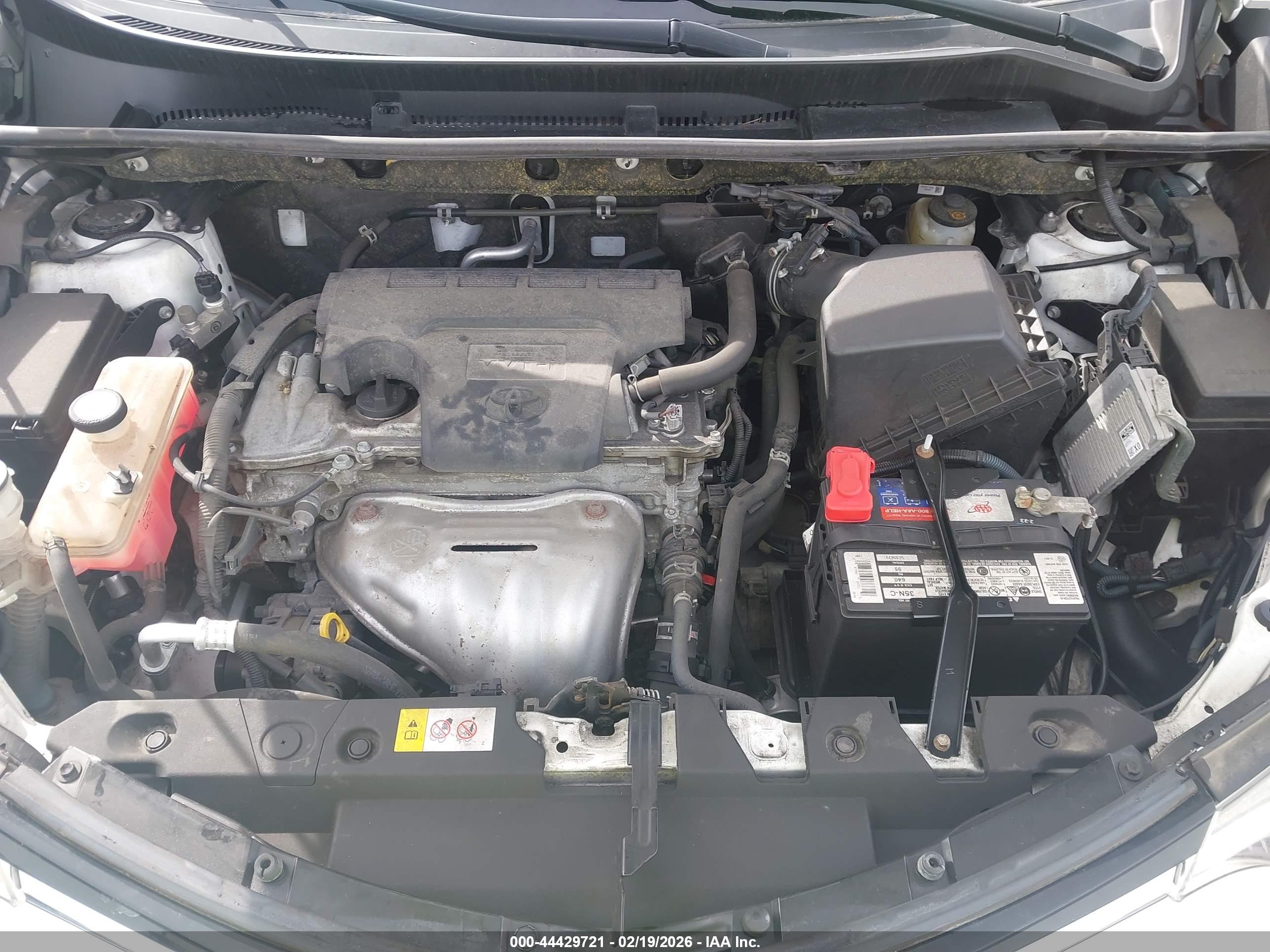 TOYOTA RAV4 image 10