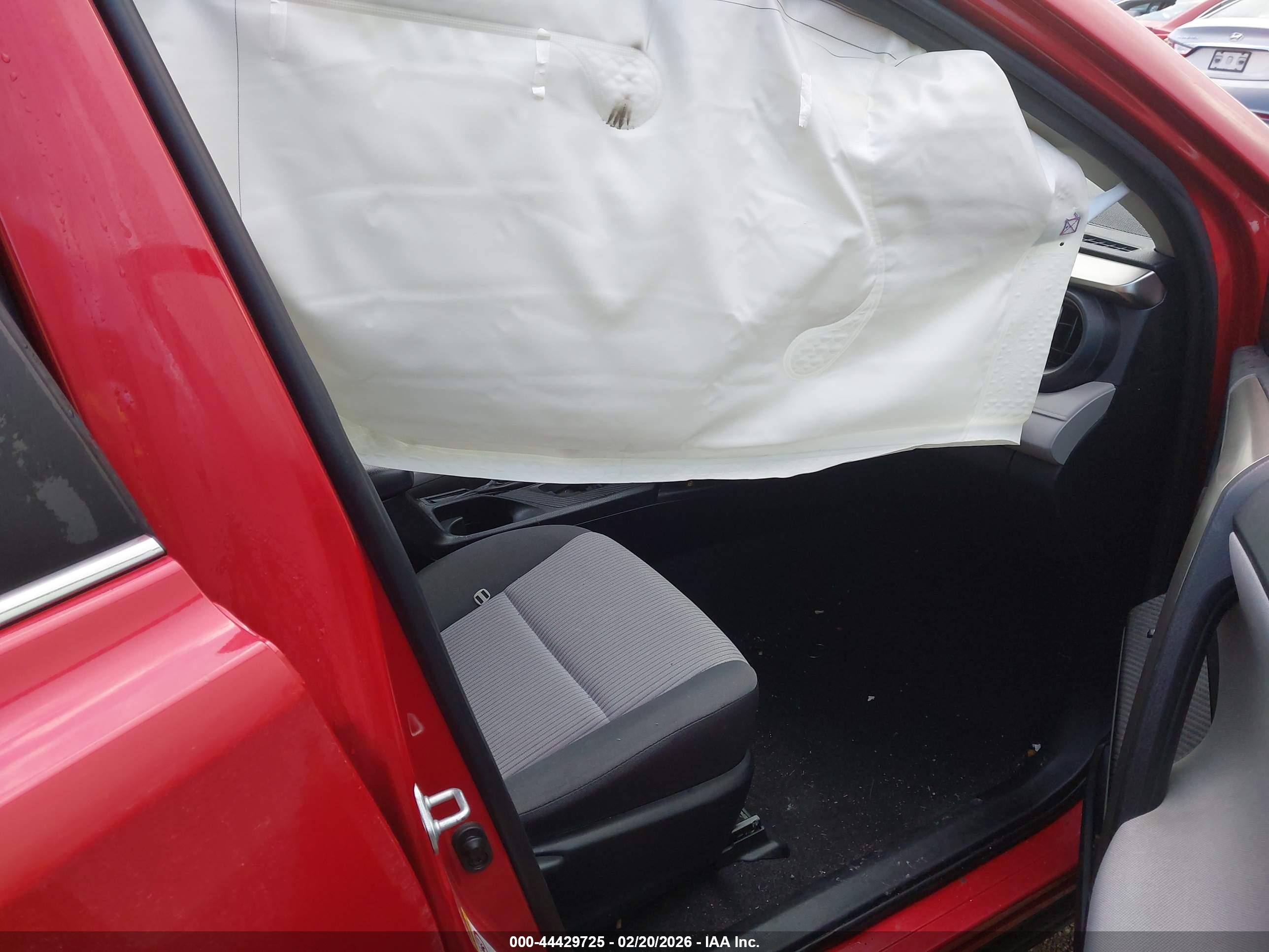 TOYOTA RAV4 image 5