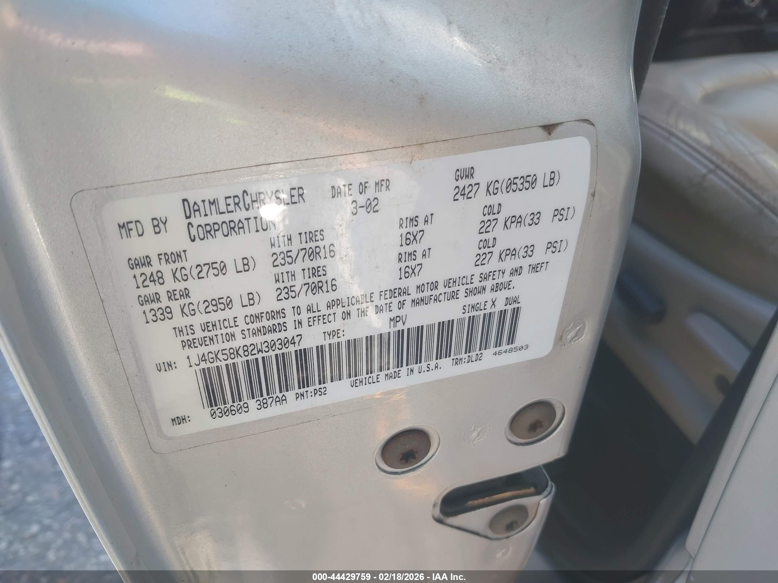 JEEP LIBERTY image 9