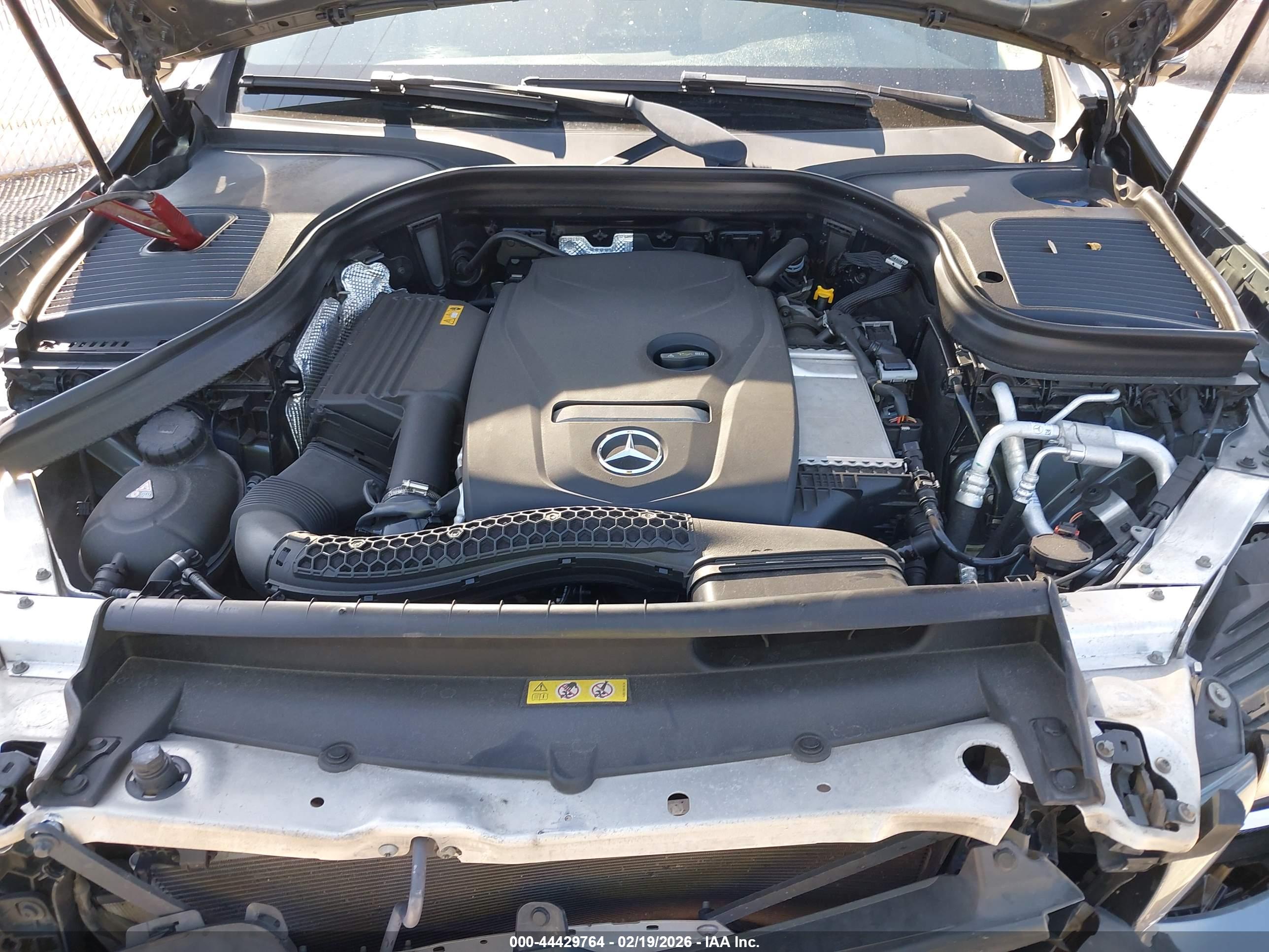MERCEDES-BENZ GLC image 10