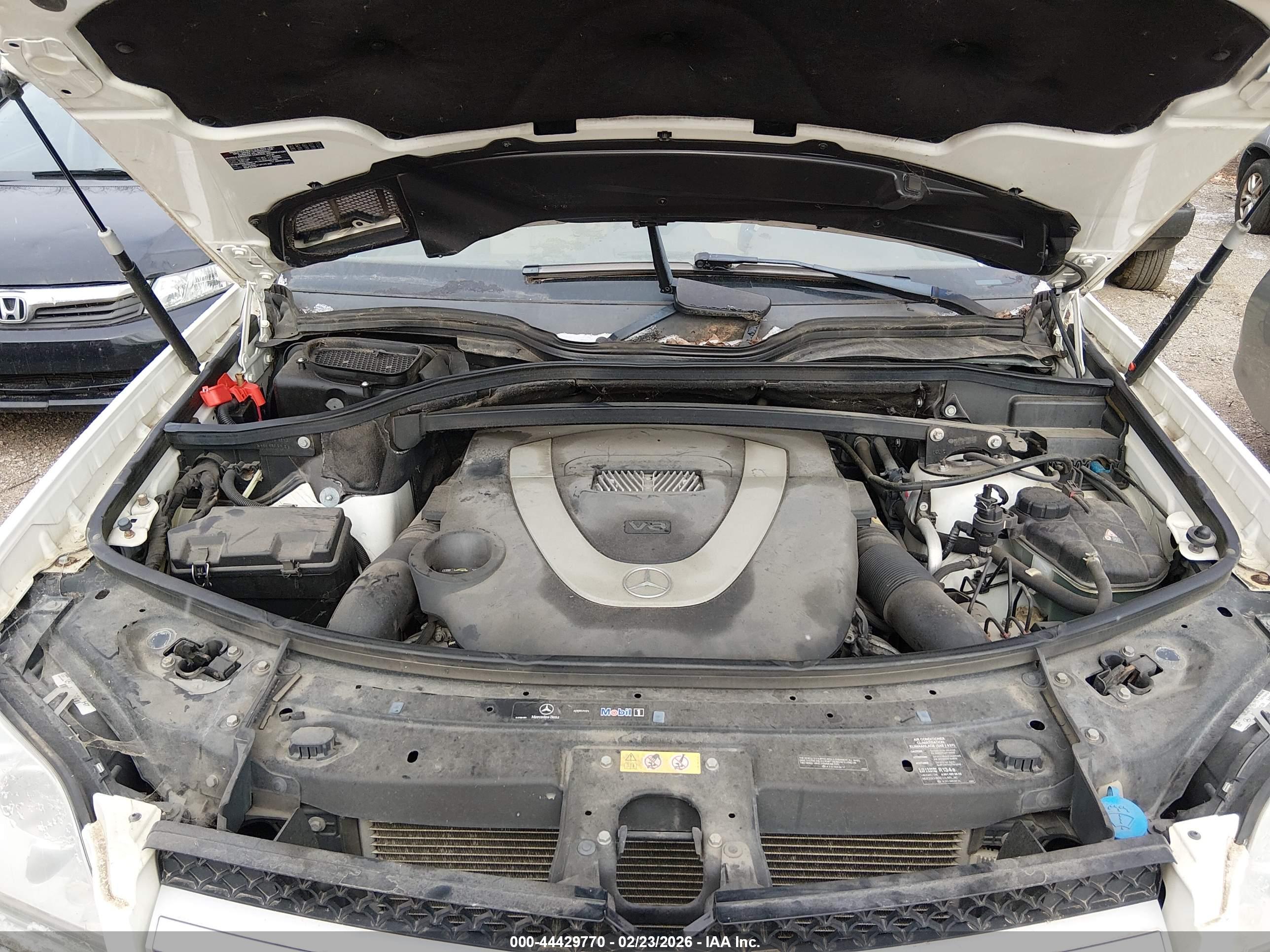 MERCEDES-BENZ GL image 10