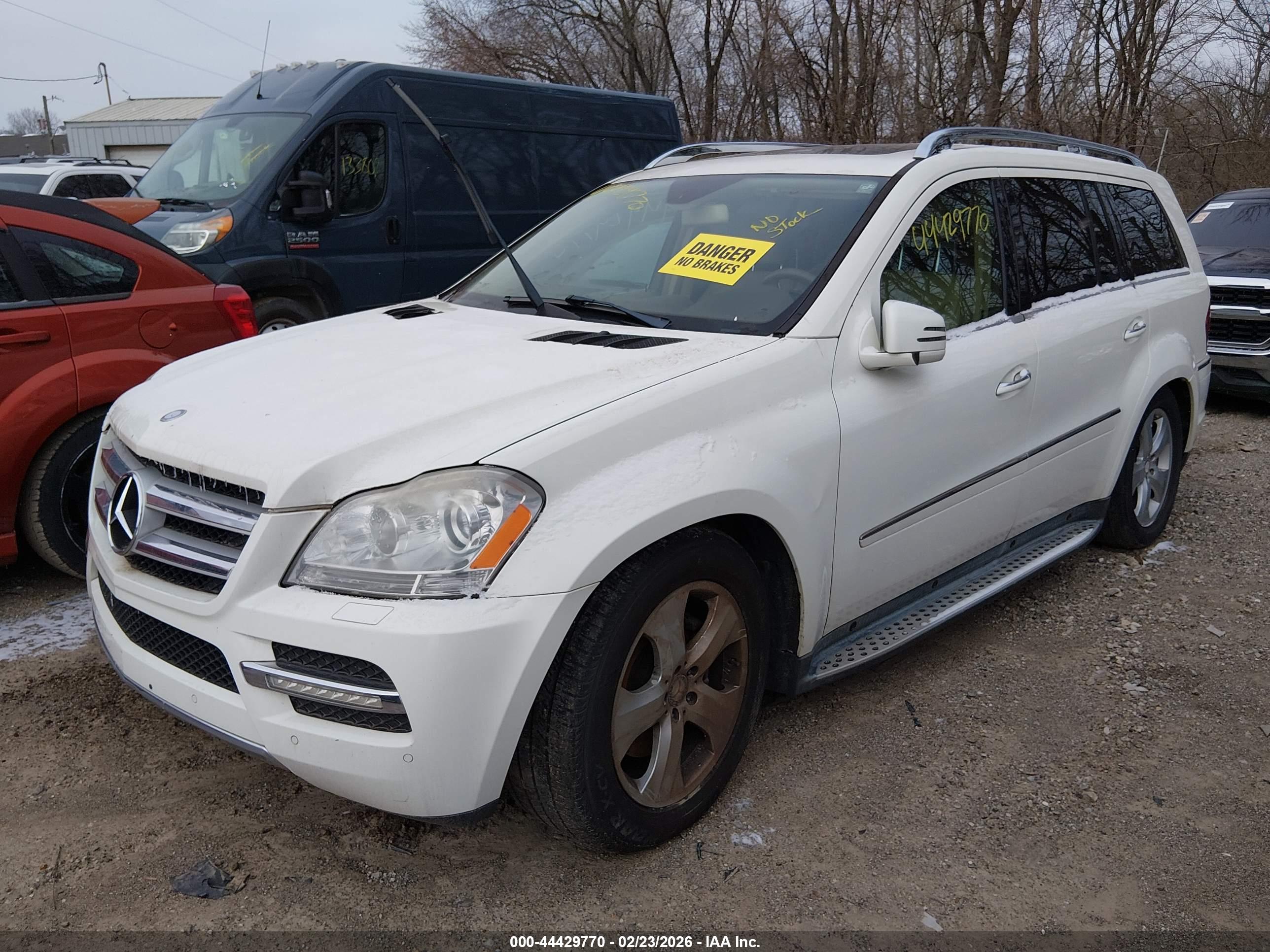 MERCEDES-BENZ GL image 2