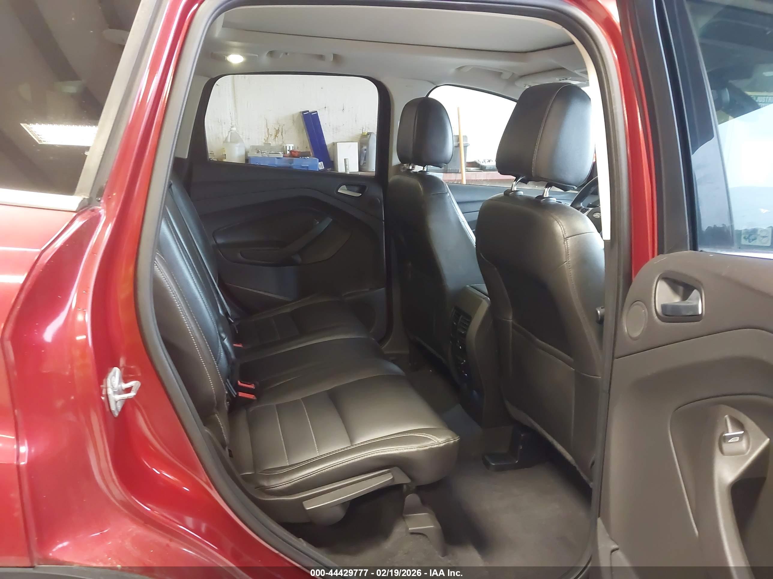 FORD ESCAPE image 8