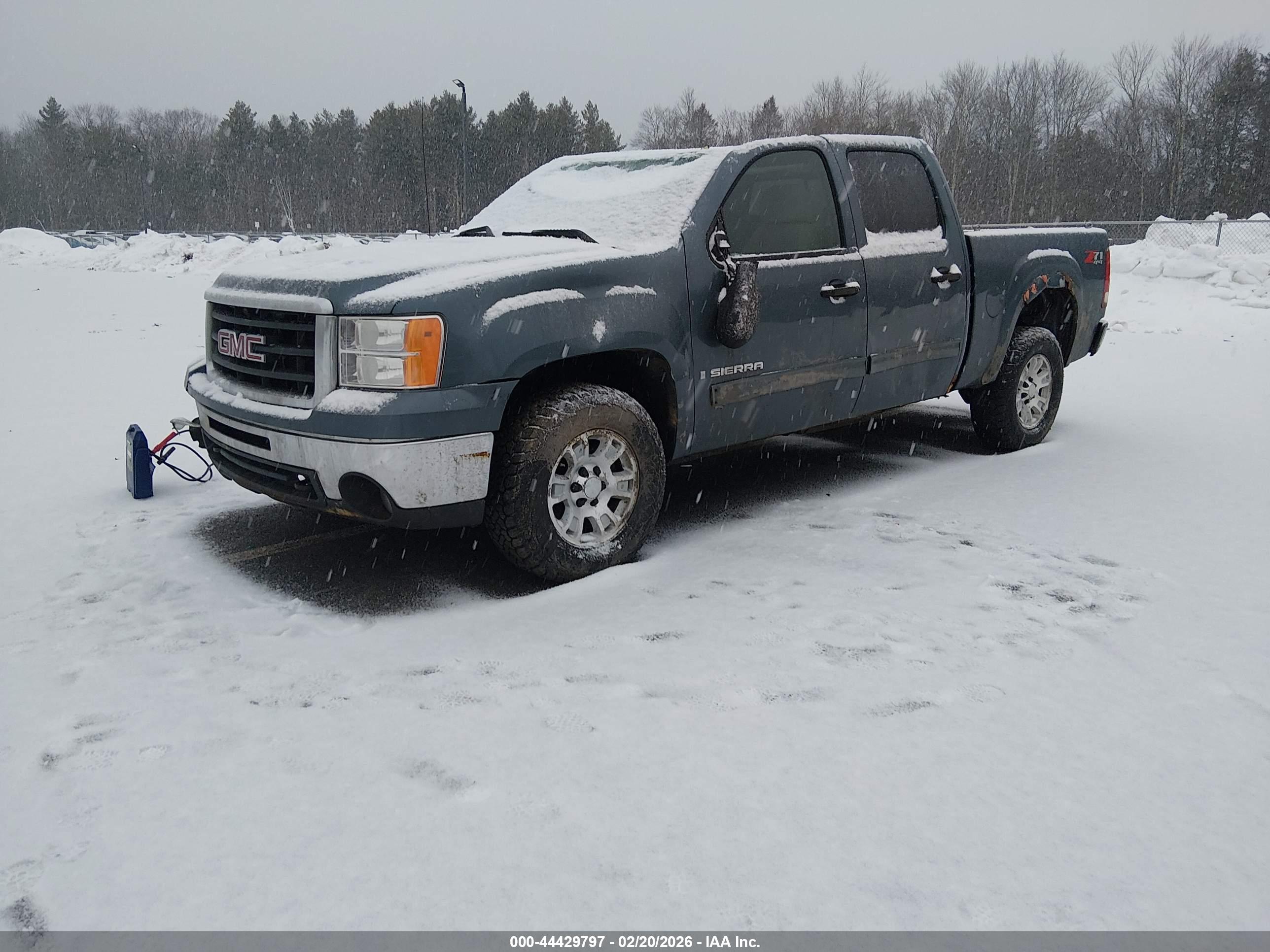 GMC SIERRA image 2