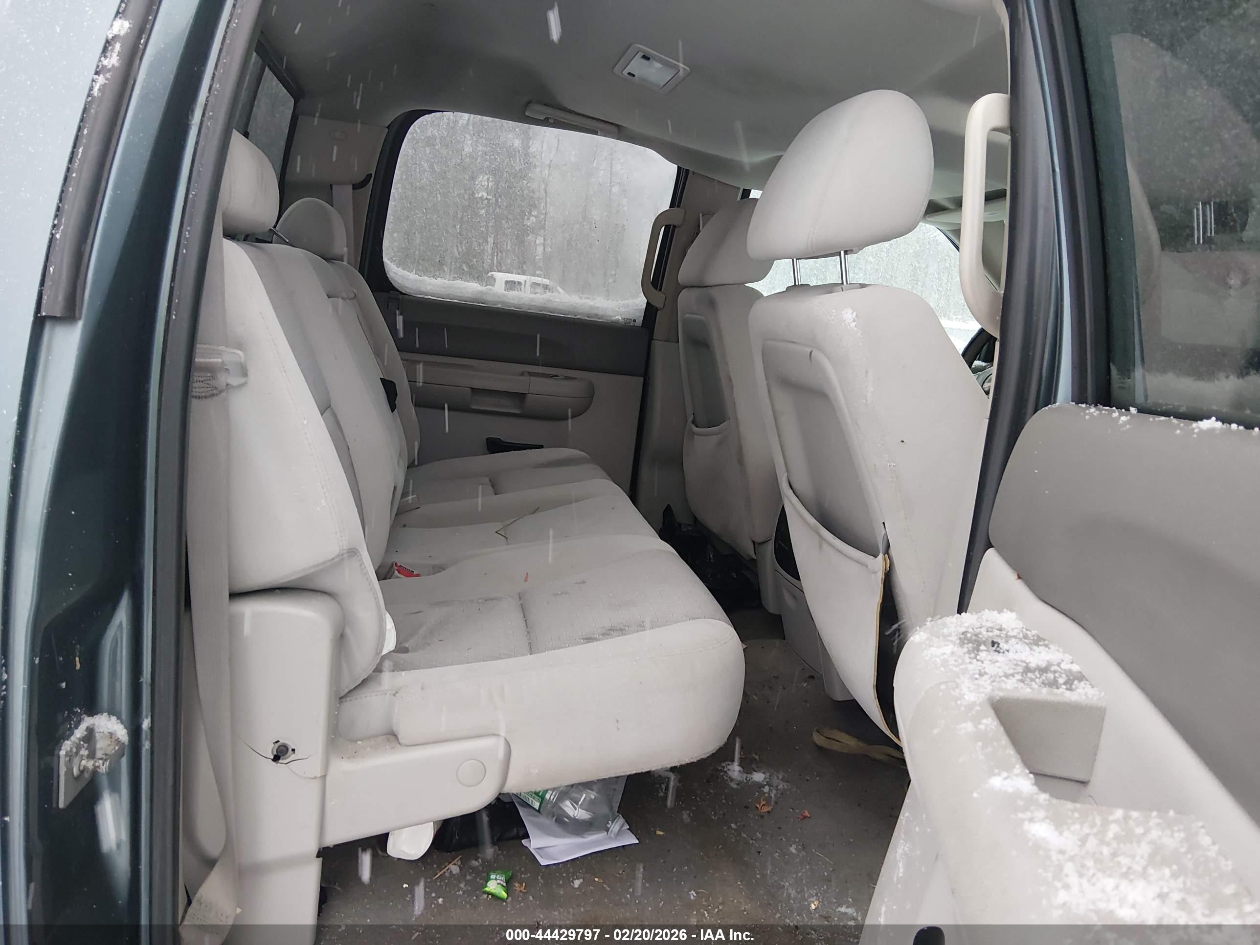 GMC SIERRA image 8