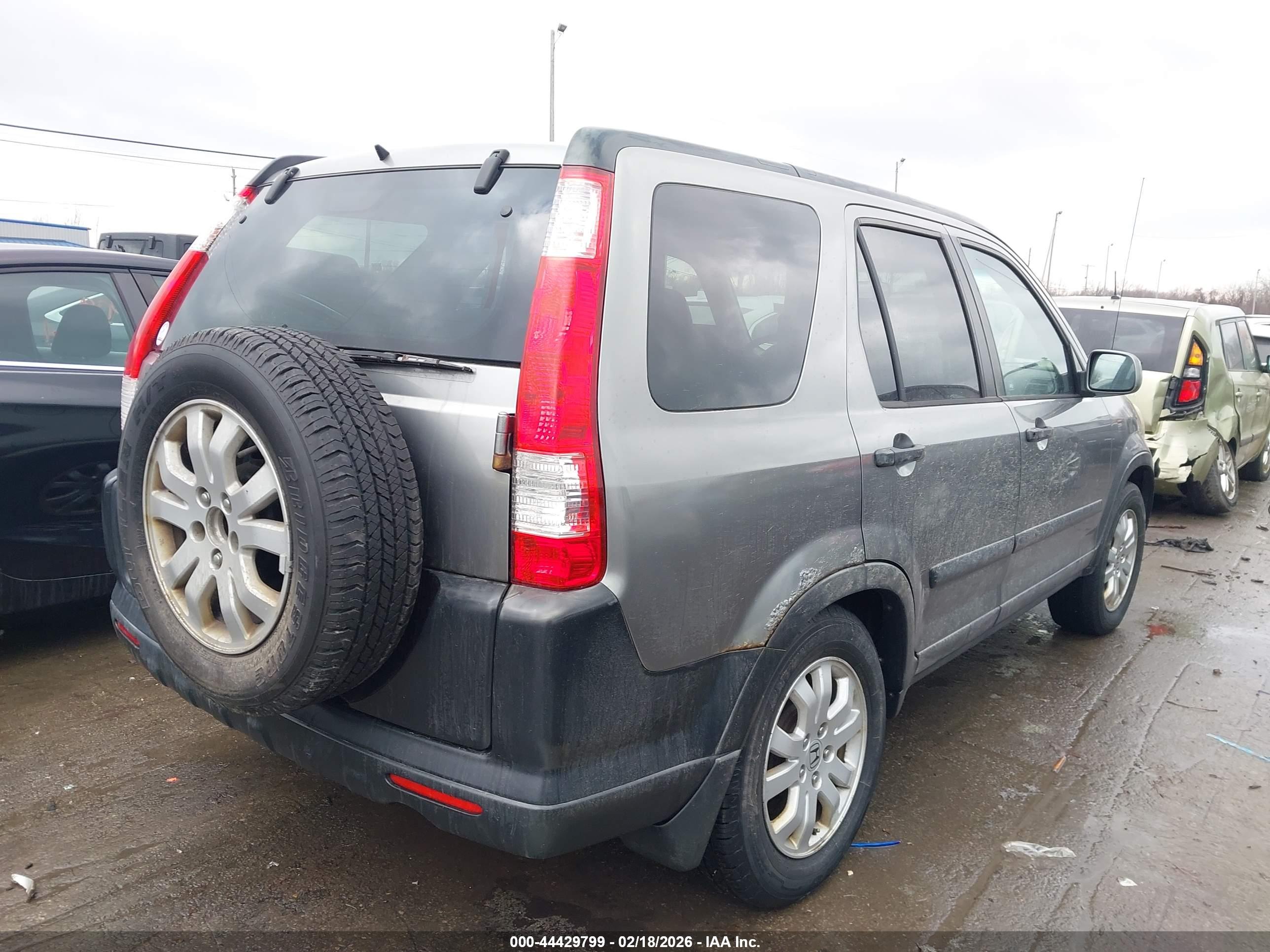 HONDA CR-V image 4